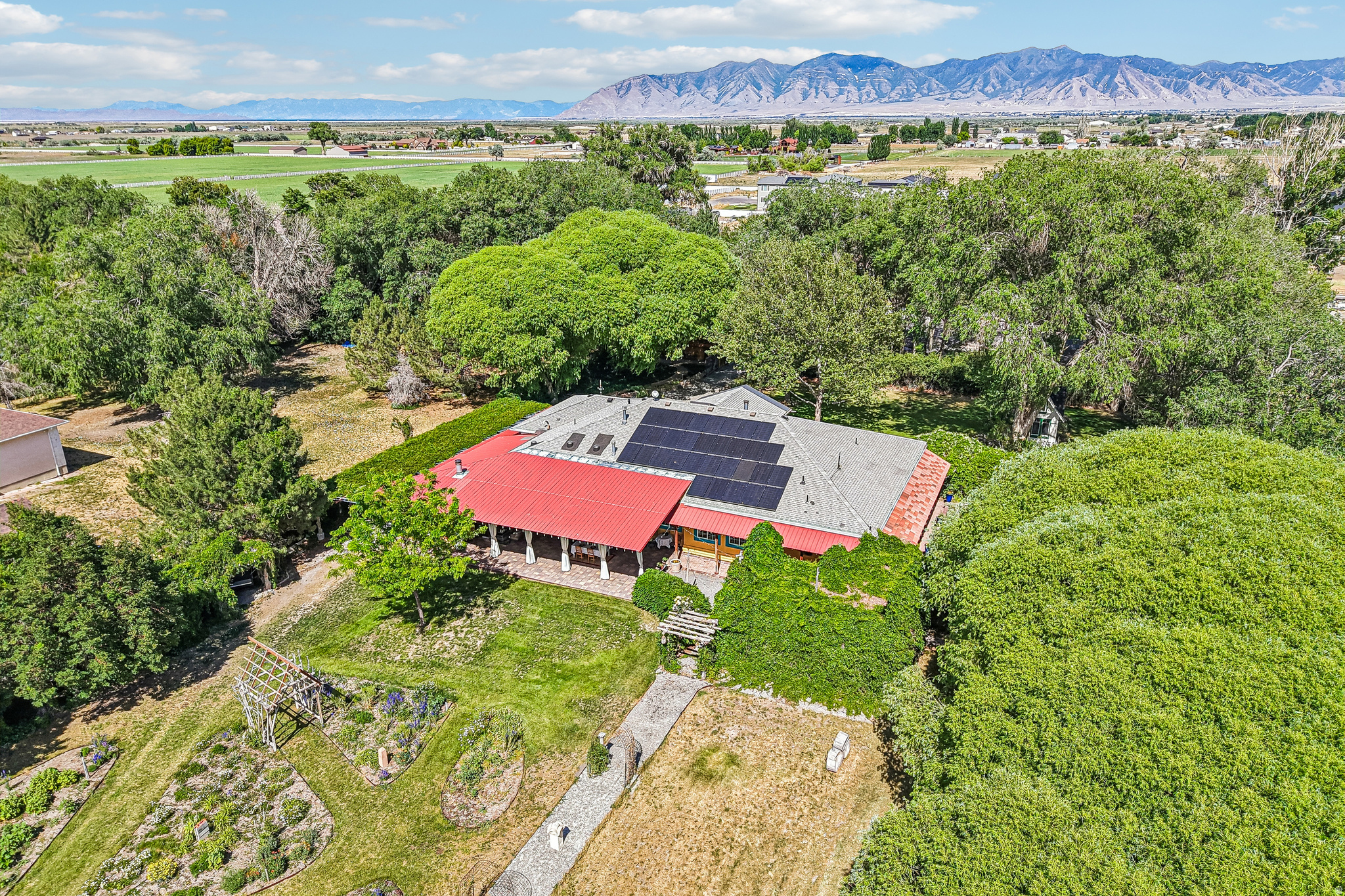 PALOMINO RANCH - Residential