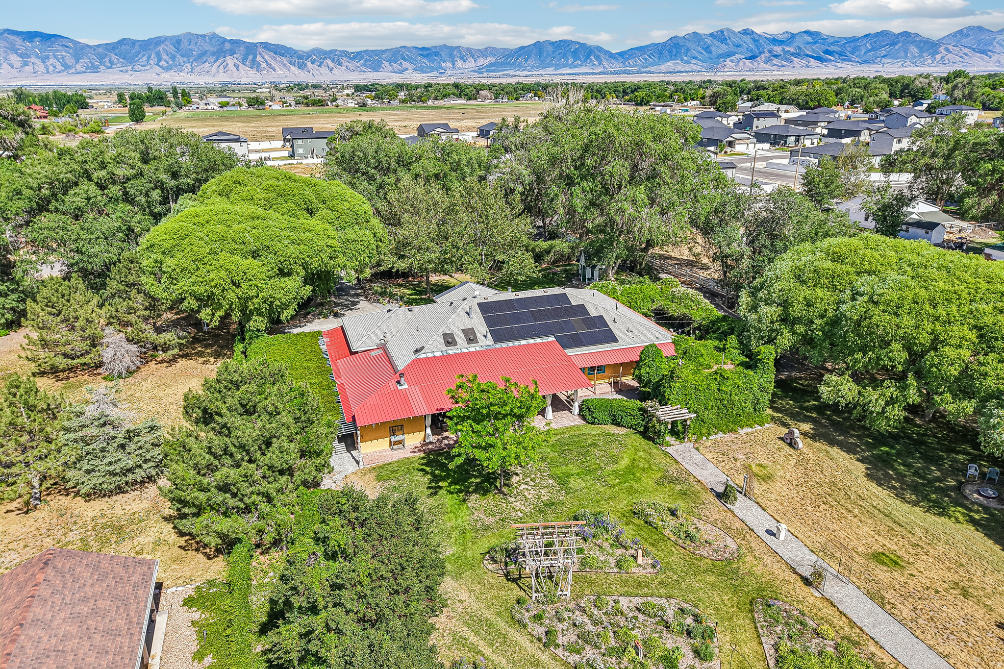 PALOMINO RANCH - Residential