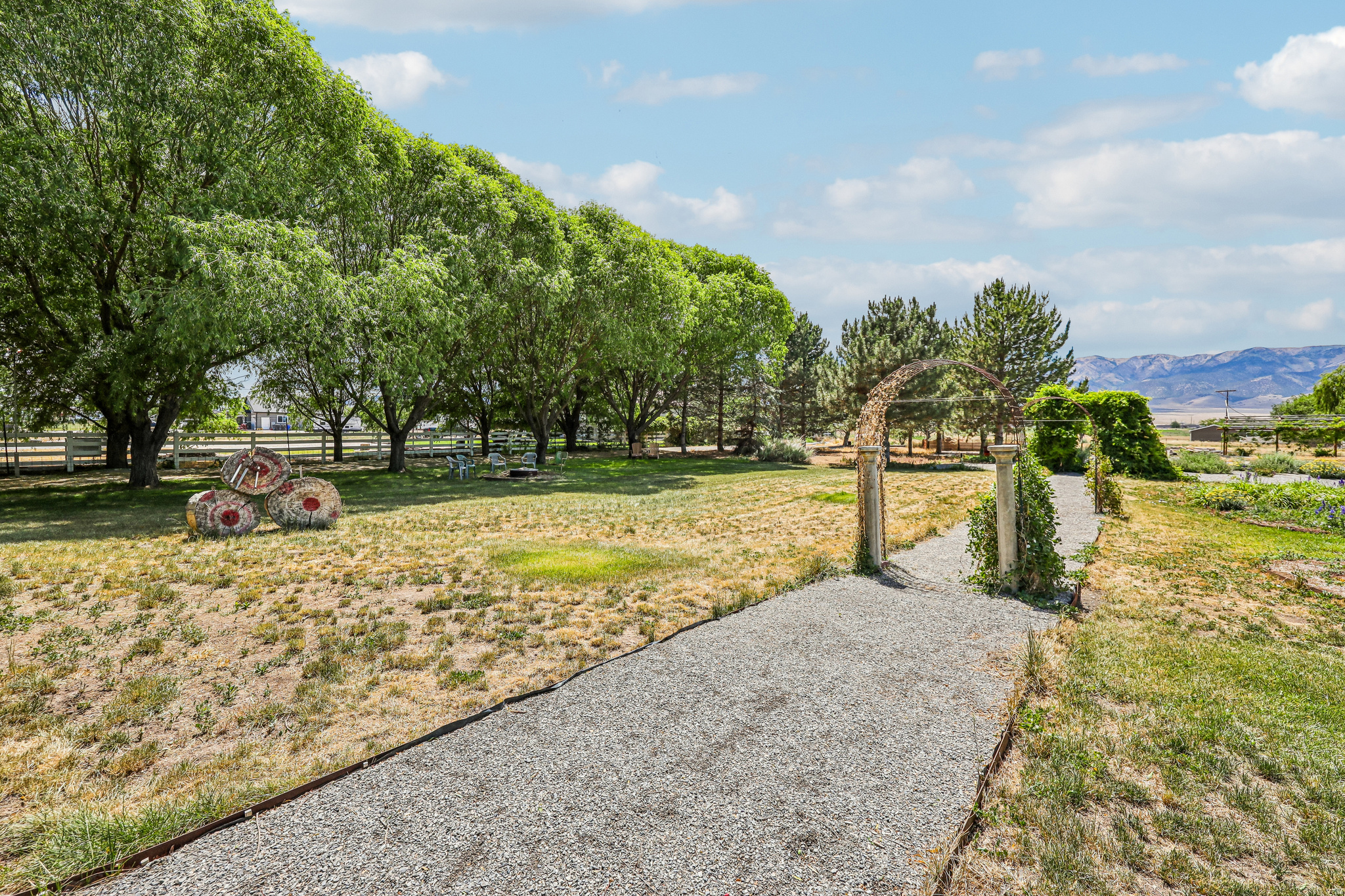 PALOMINO RANCH - Residential