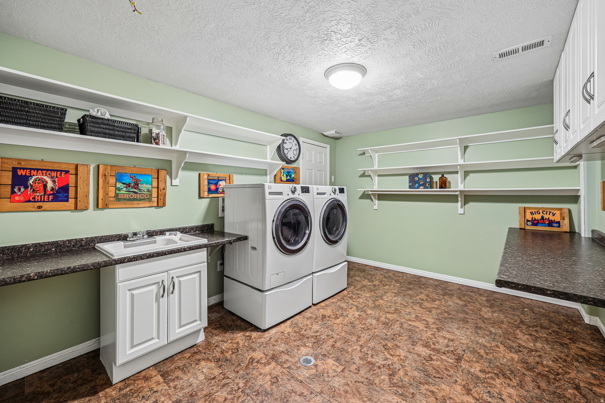 PALOMINO RANCH - Residential