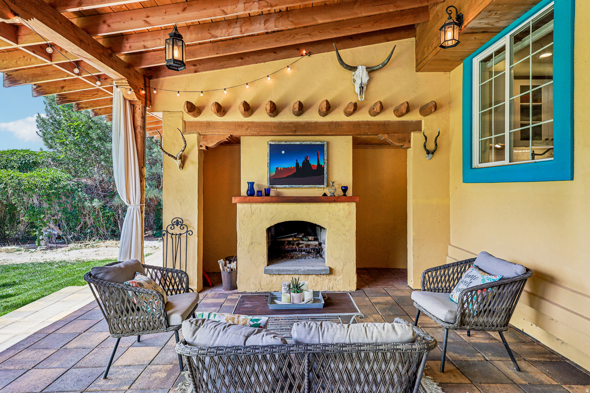 PALOMINO RANCH - Residential
