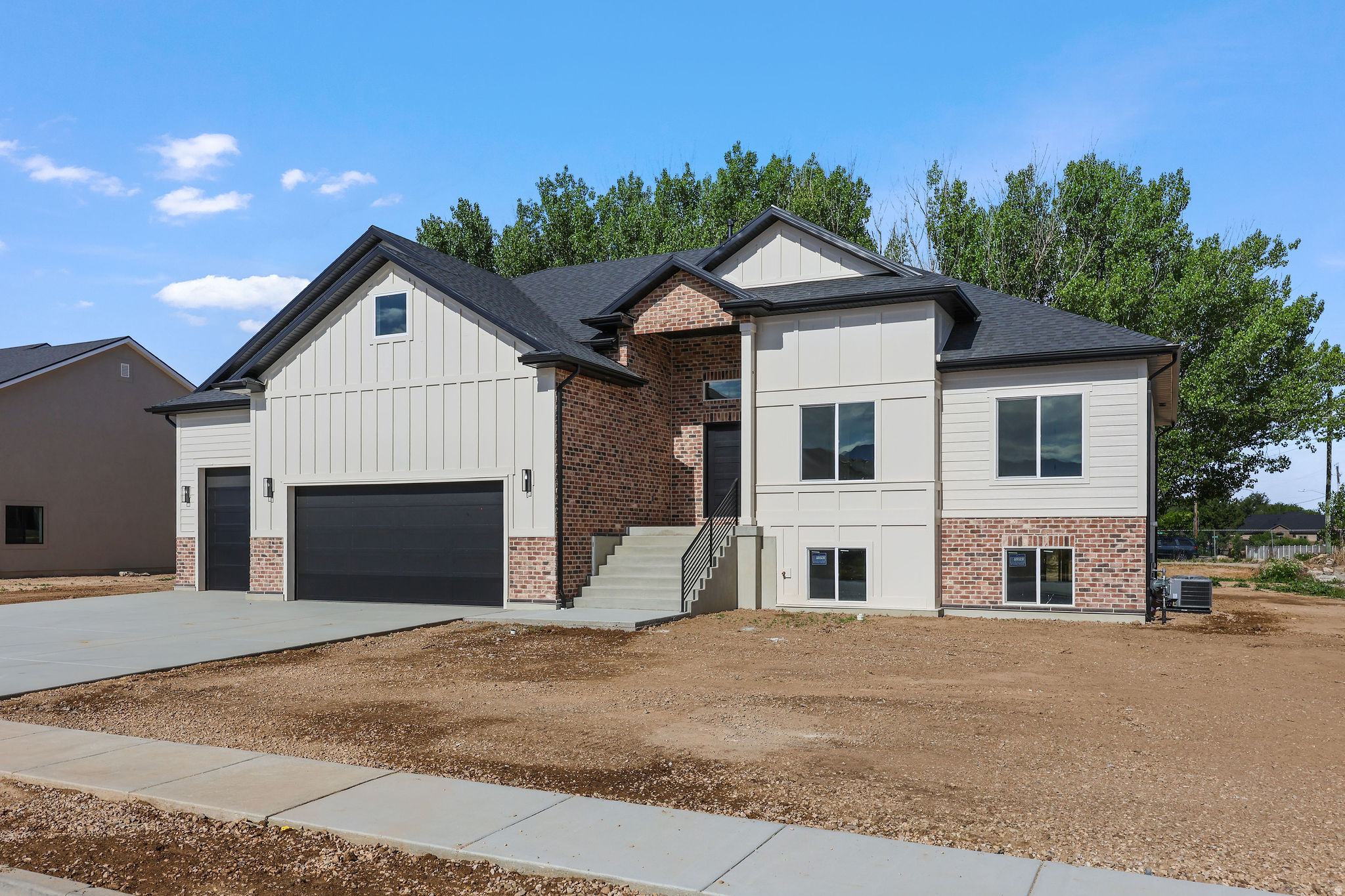 PAPPY'S ESTATES - Residential