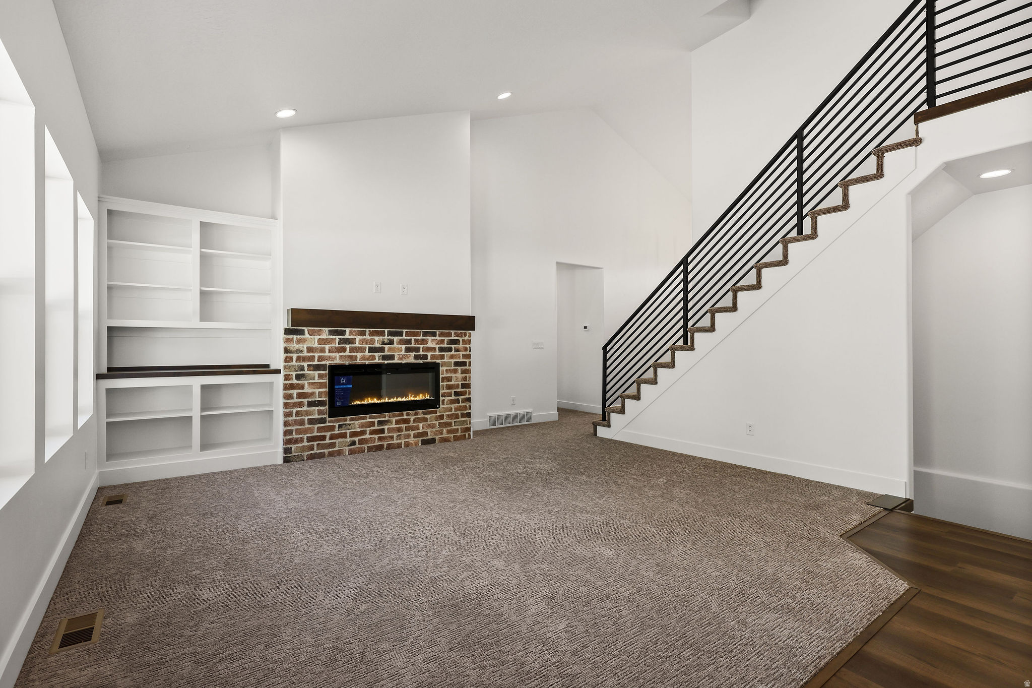 PAPPY'S ESTATES - Residential