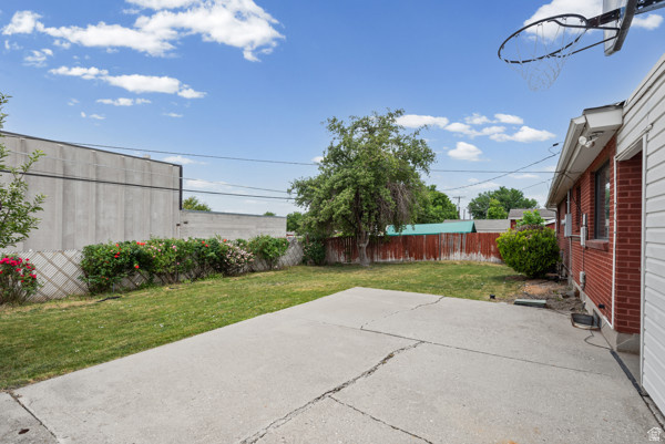 MEADOW LANE - Residential
