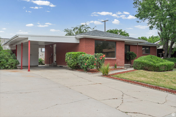 MEADOW LANE - Residential