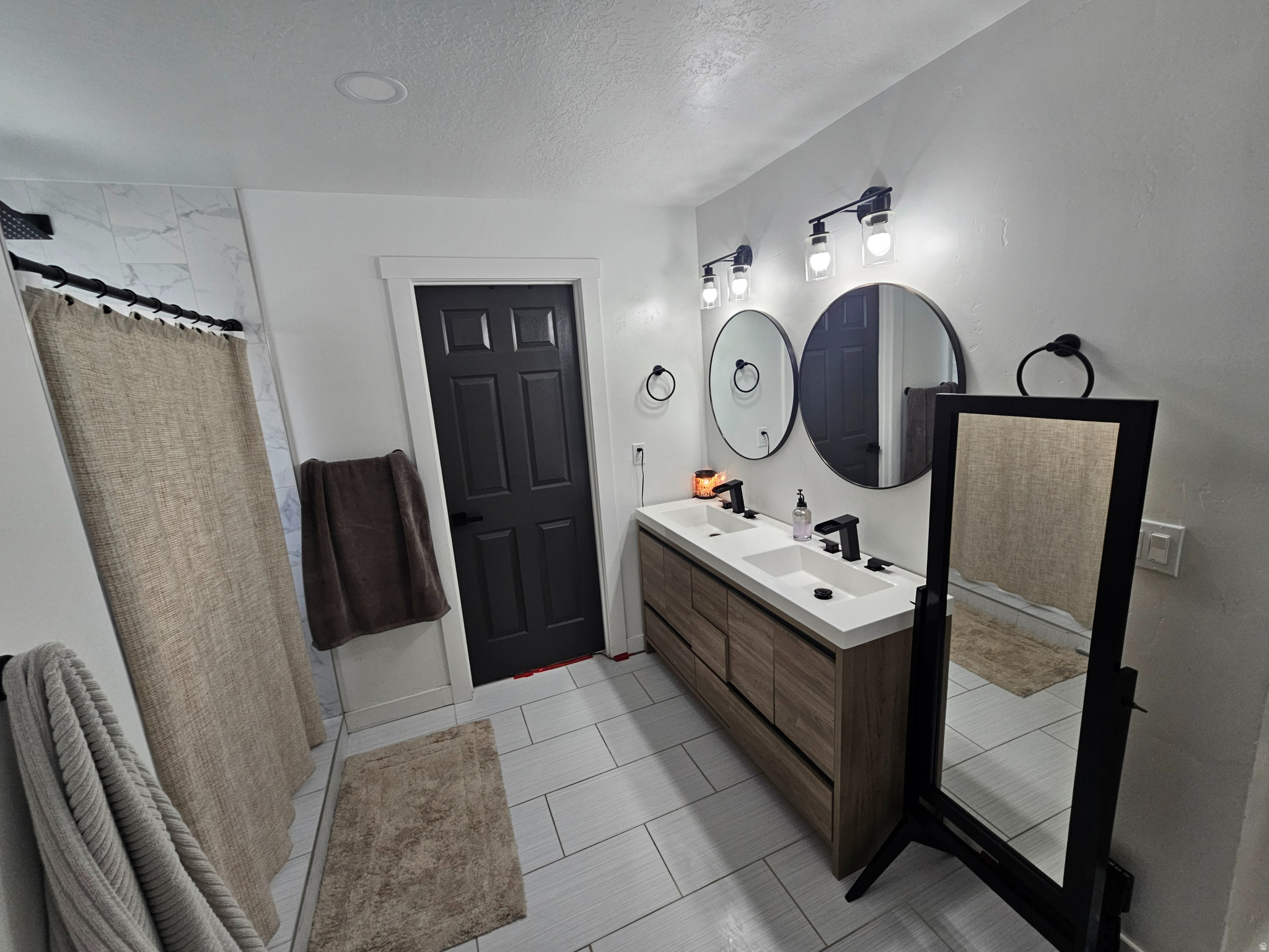 HOFFMAN HEIGHTS - Residential
