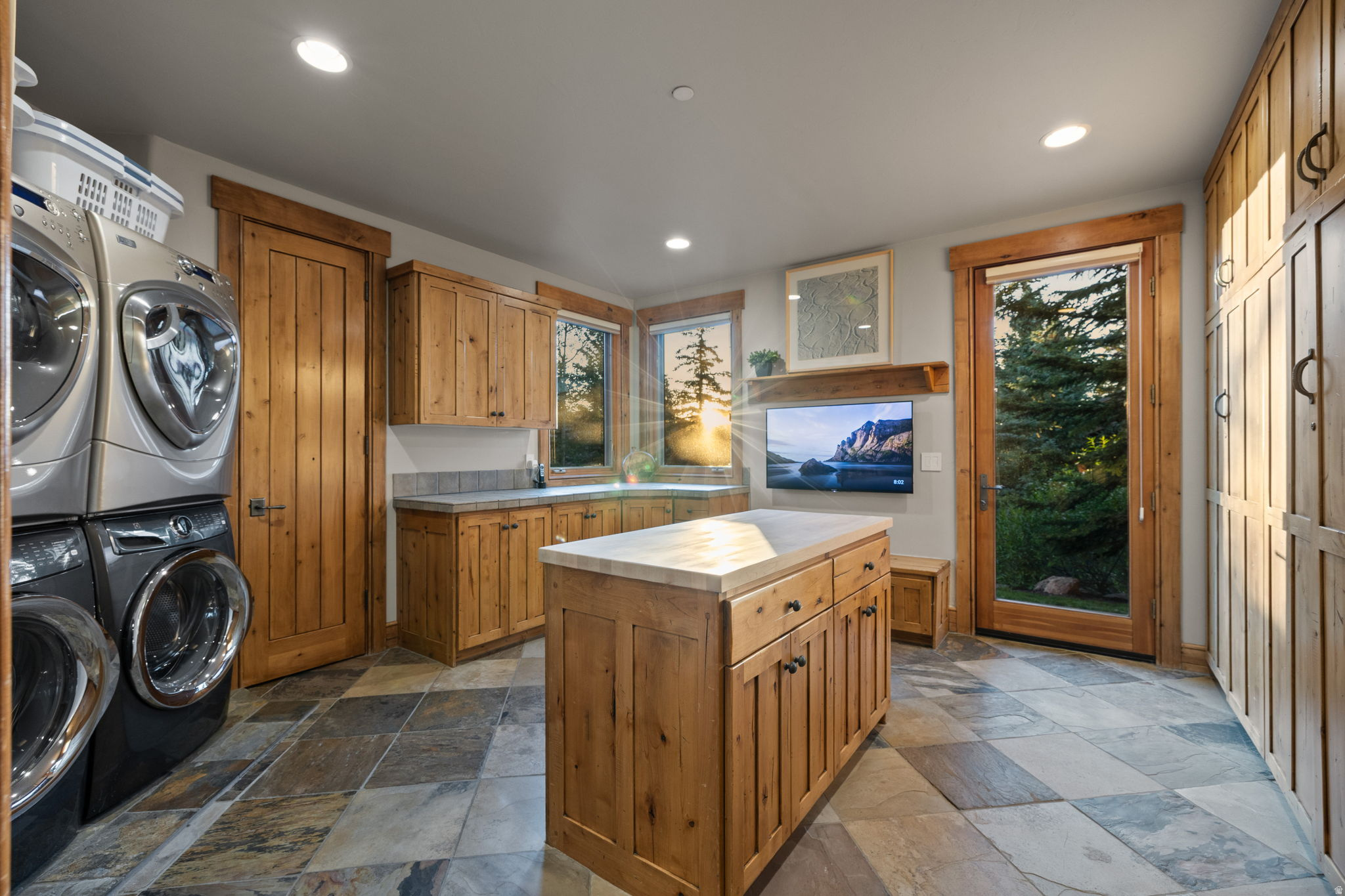 KNOLL ESTATES - Residential