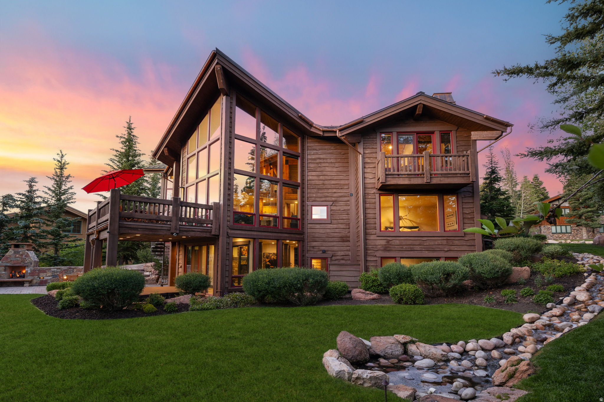 KNOLL ESTATES - Residential