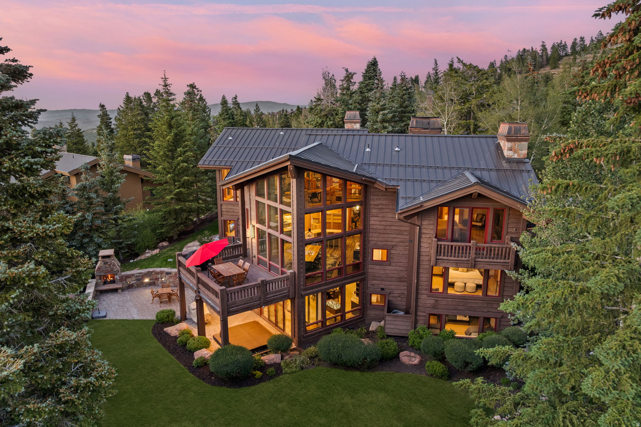 KNOLL ESTATES - Residential