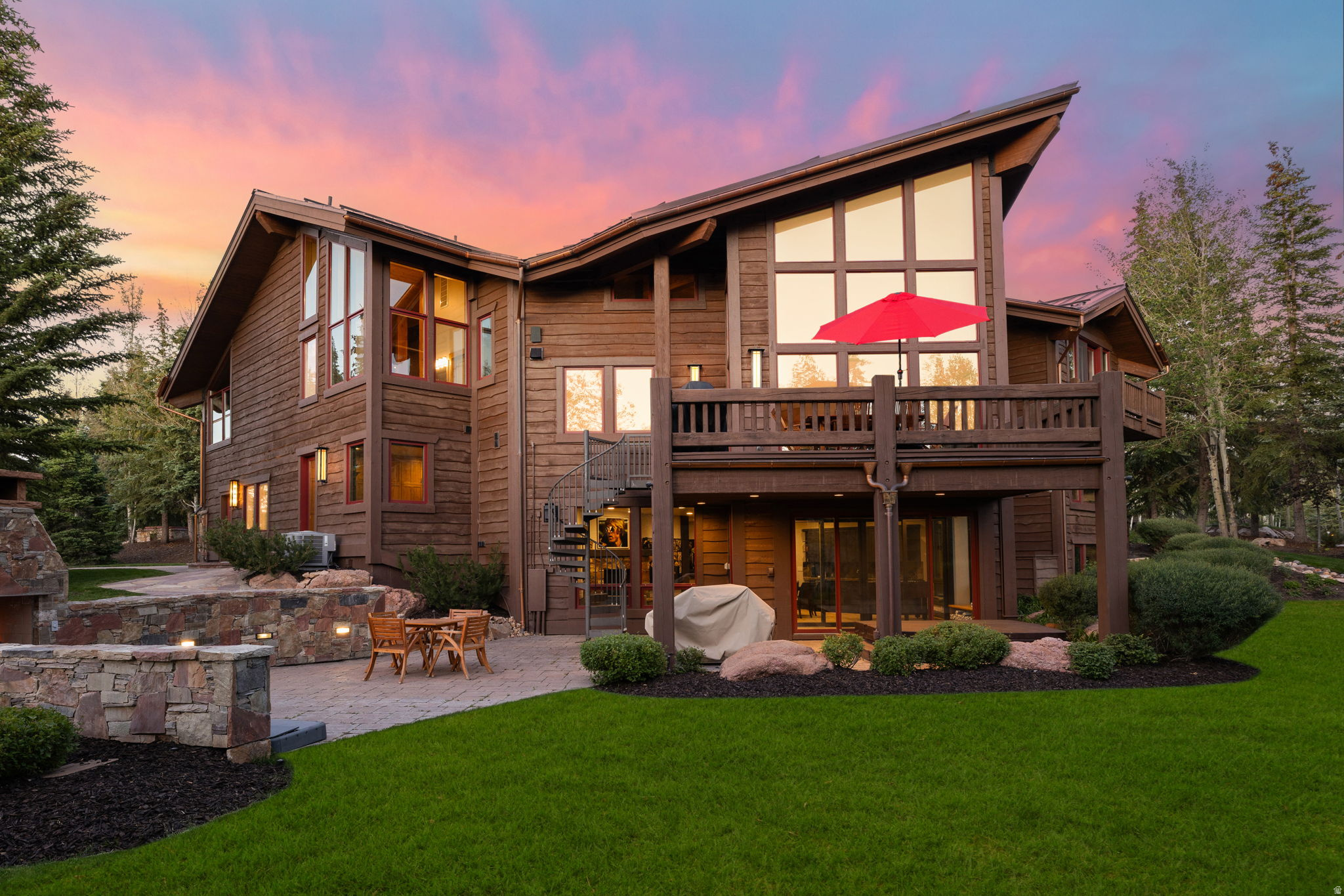 KNOLL ESTATES - Residential