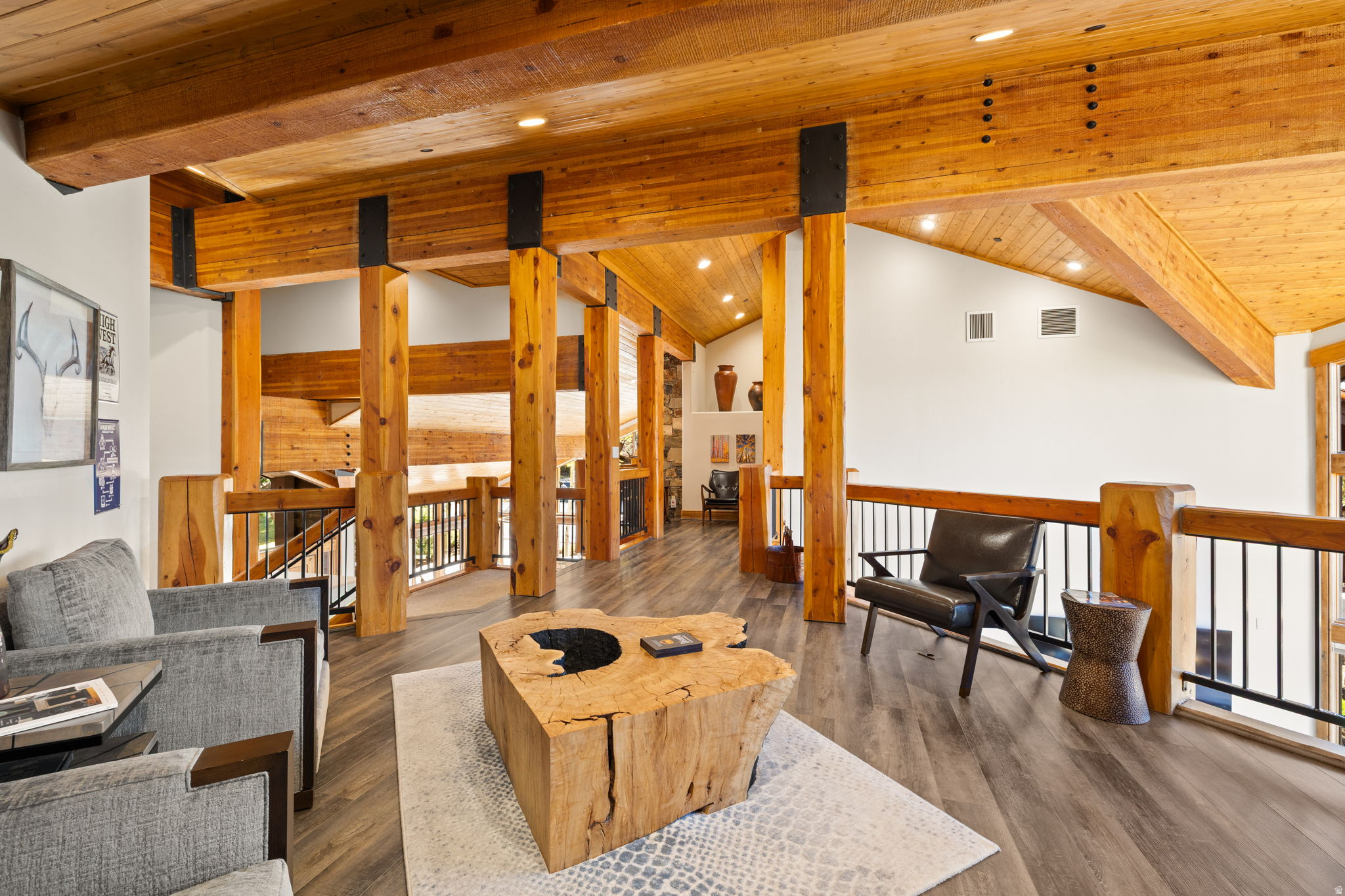 KNOLL ESTATES - Residential