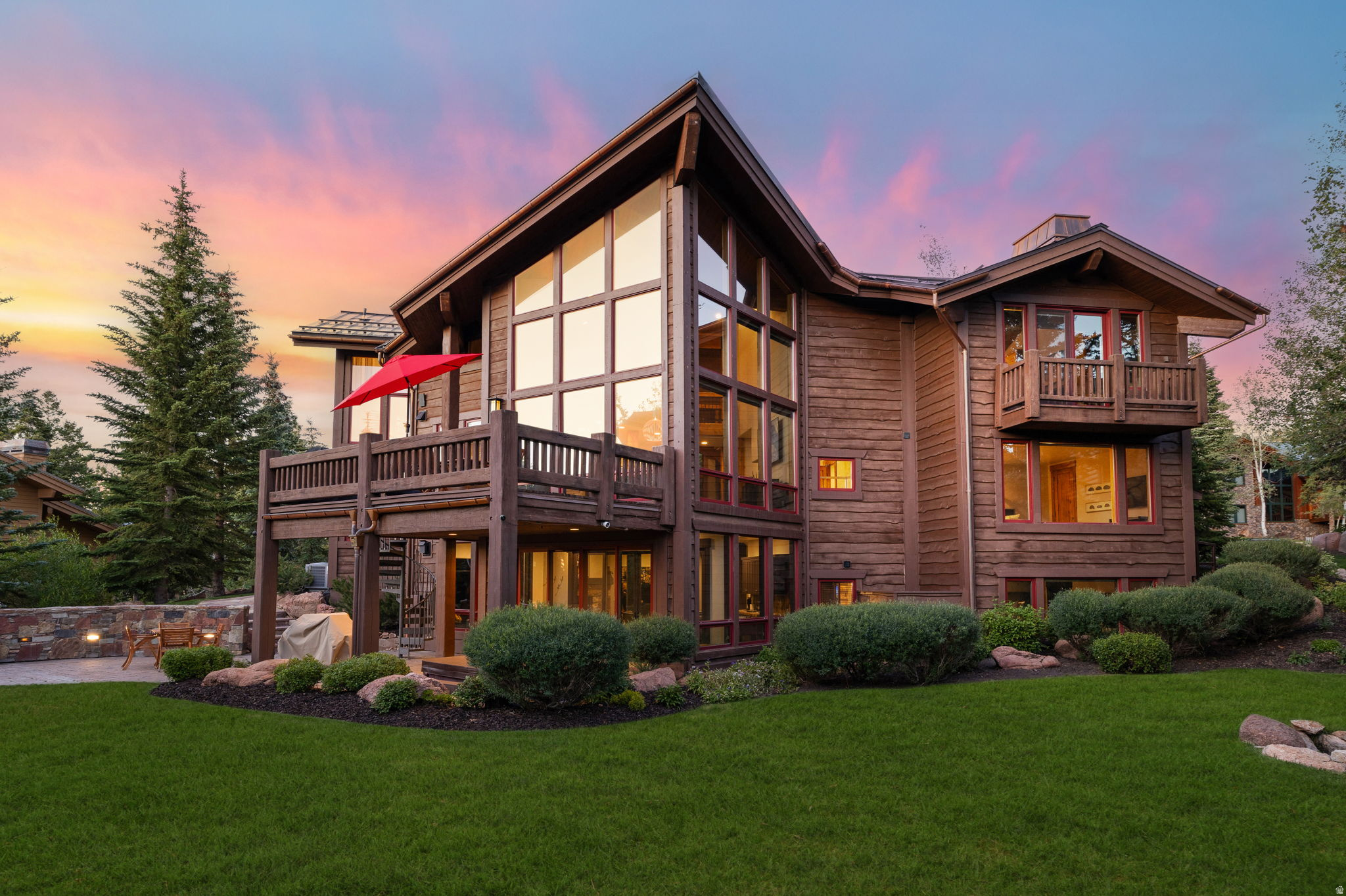 KNOLL ESTATES - Residential