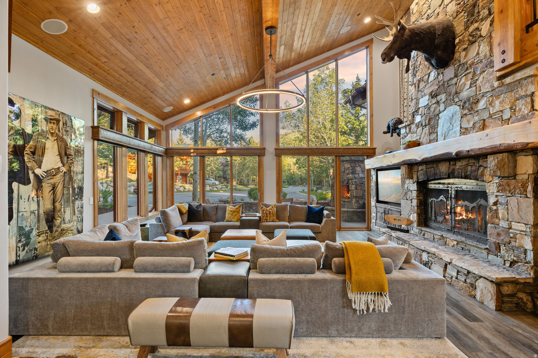 KNOLL ESTATES - Residential
