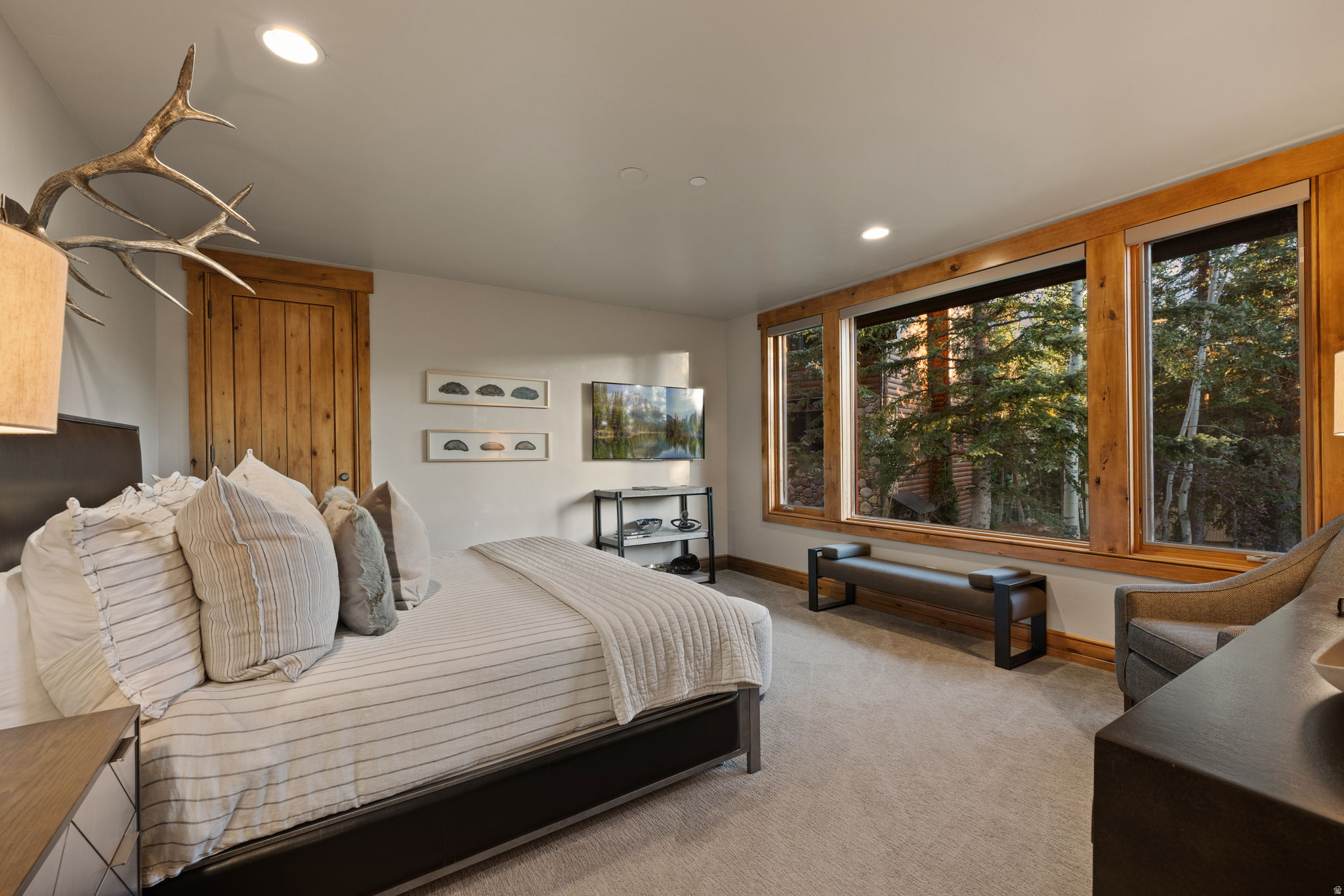 KNOLL ESTATES - Residential