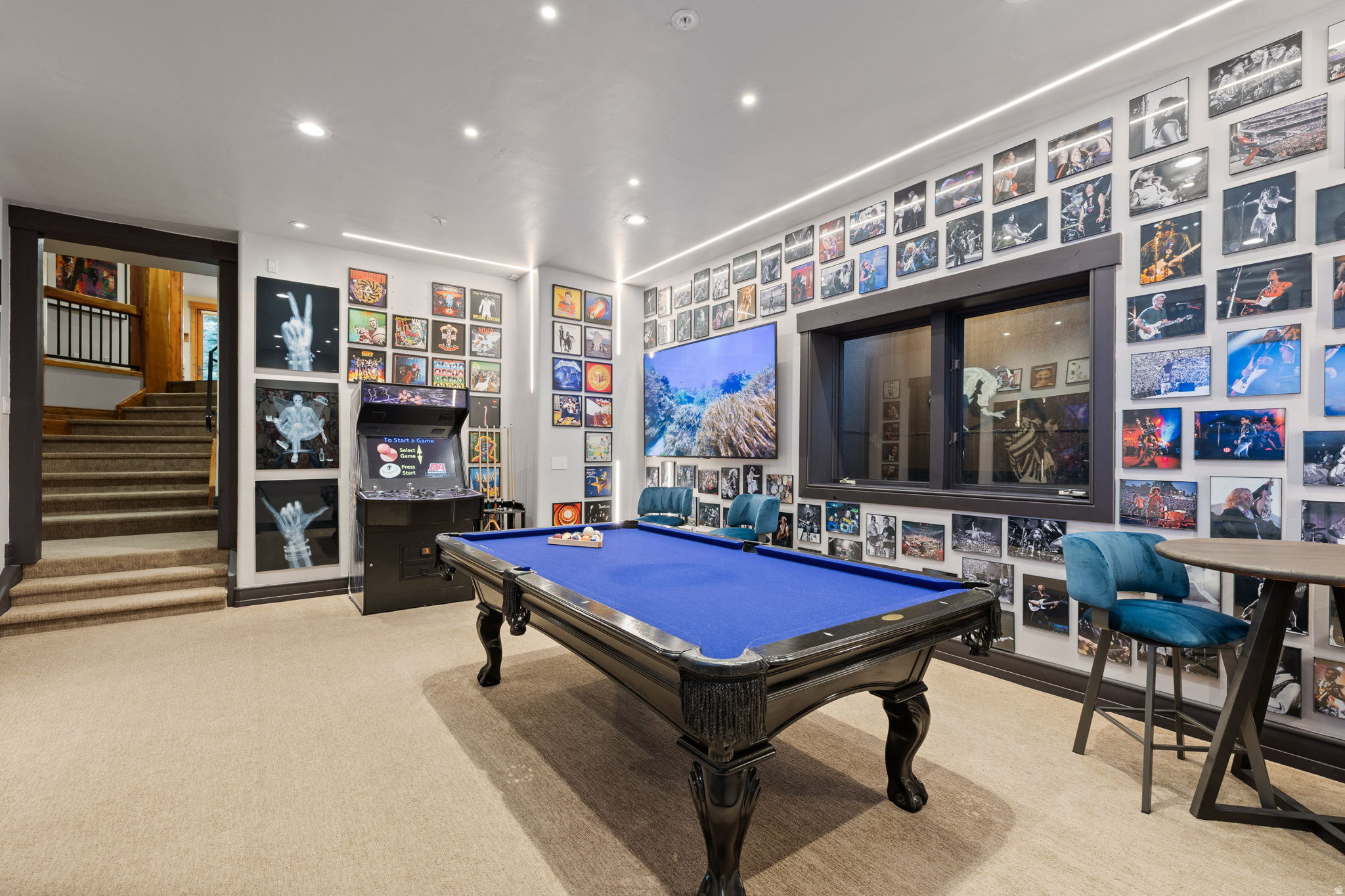 KNOLL ESTATES - Residential