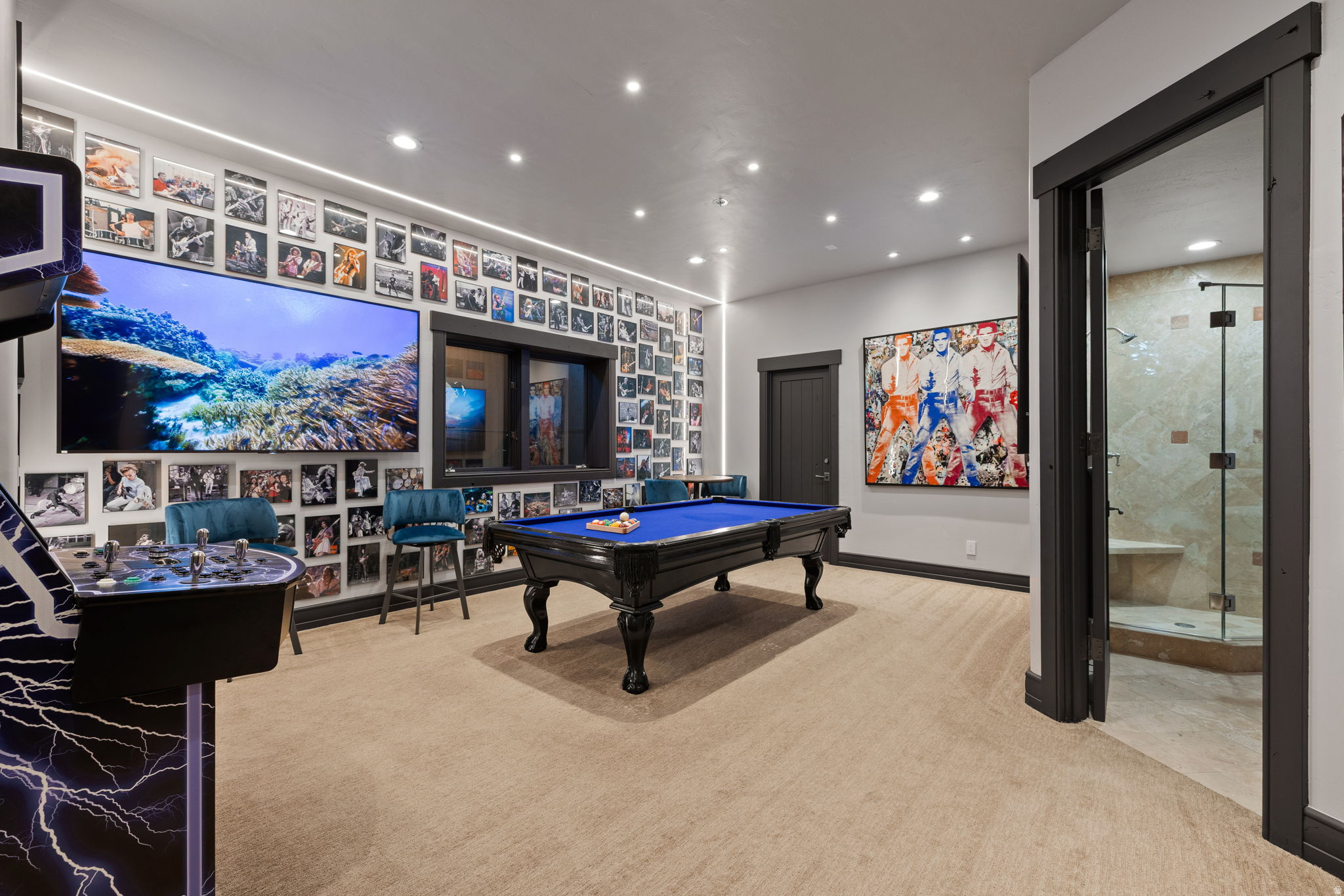 KNOLL ESTATES - Residential