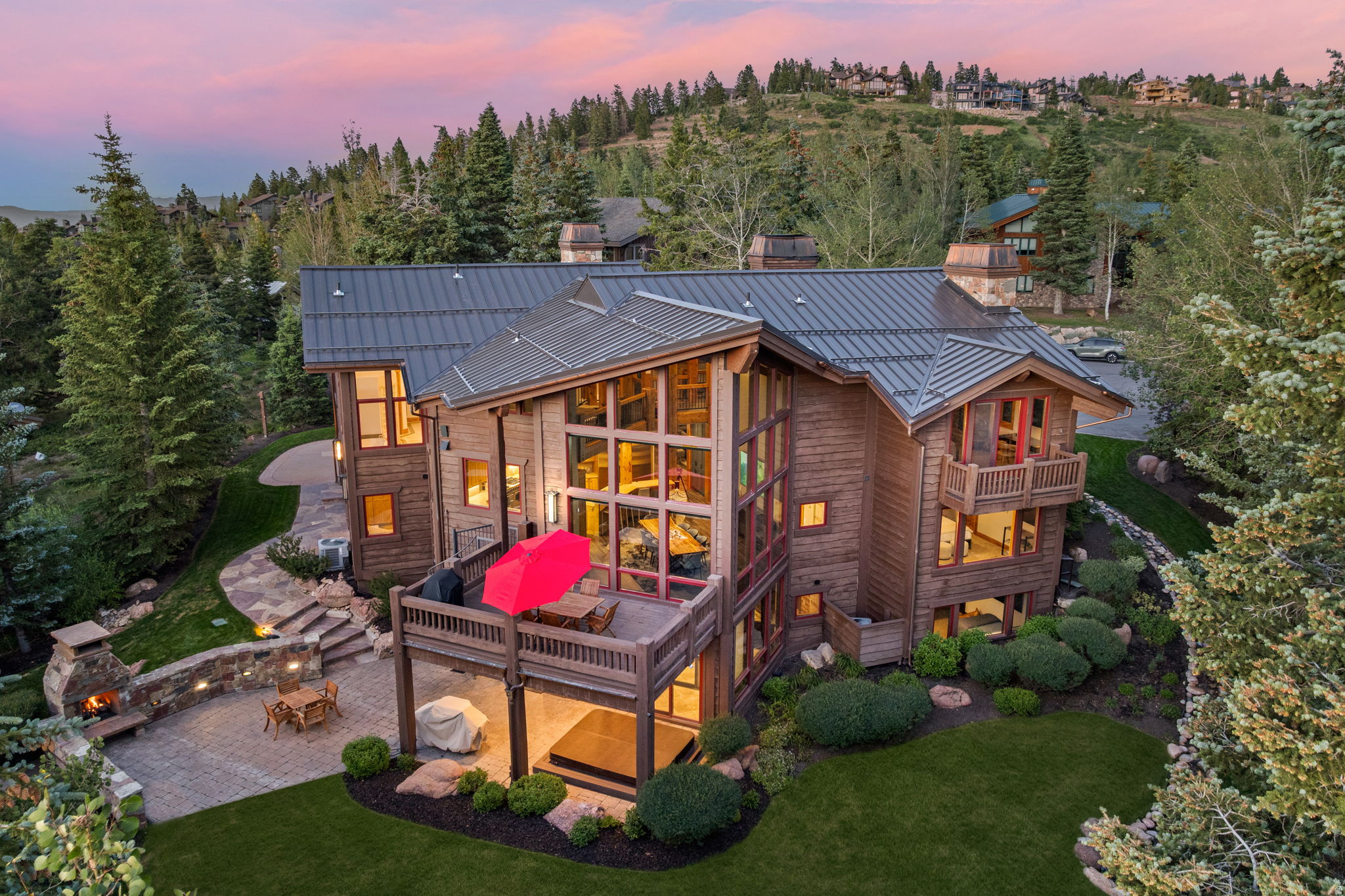 KNOLL ESTATES - Residential