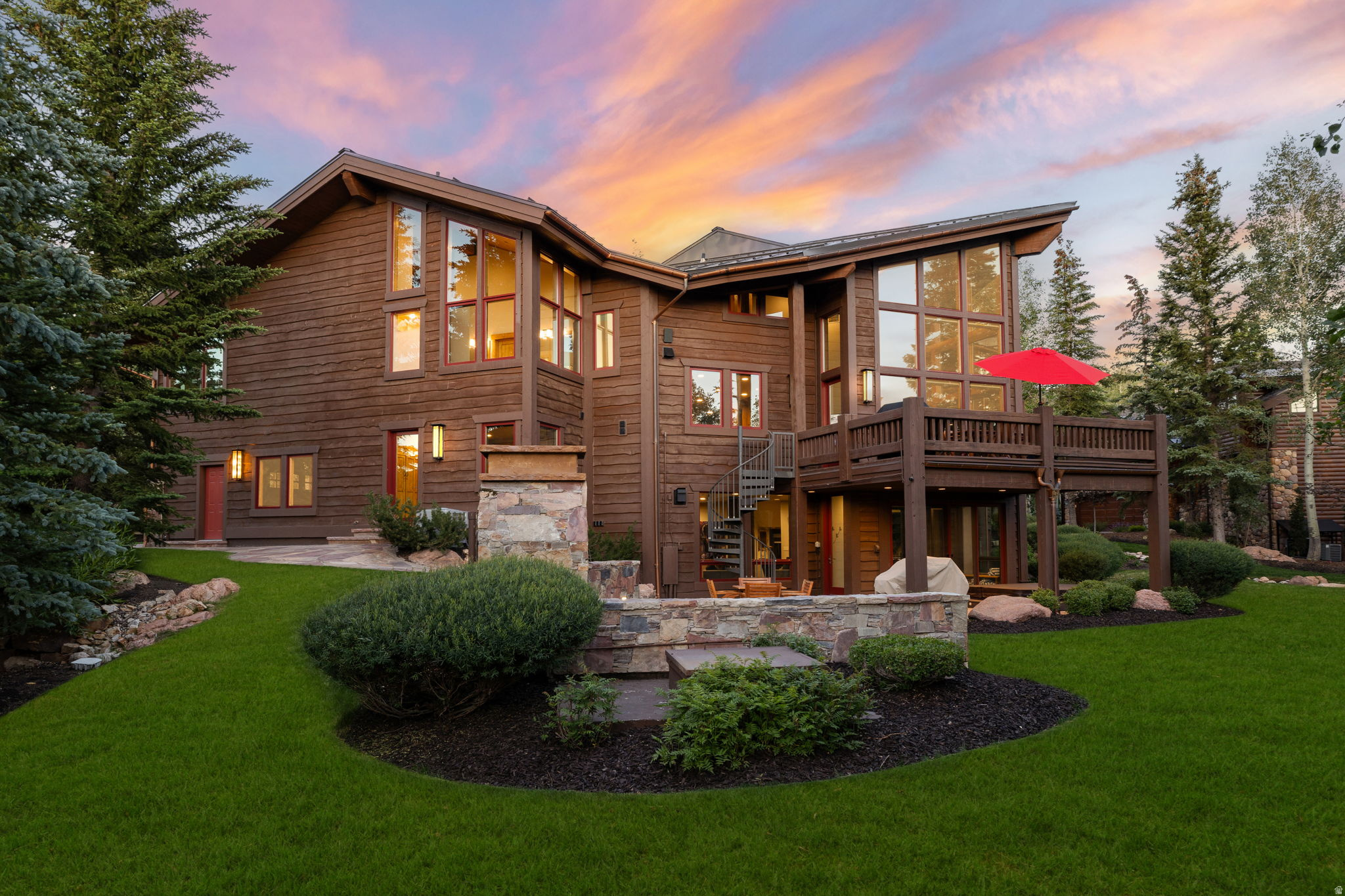 KNOLL ESTATES - Residential