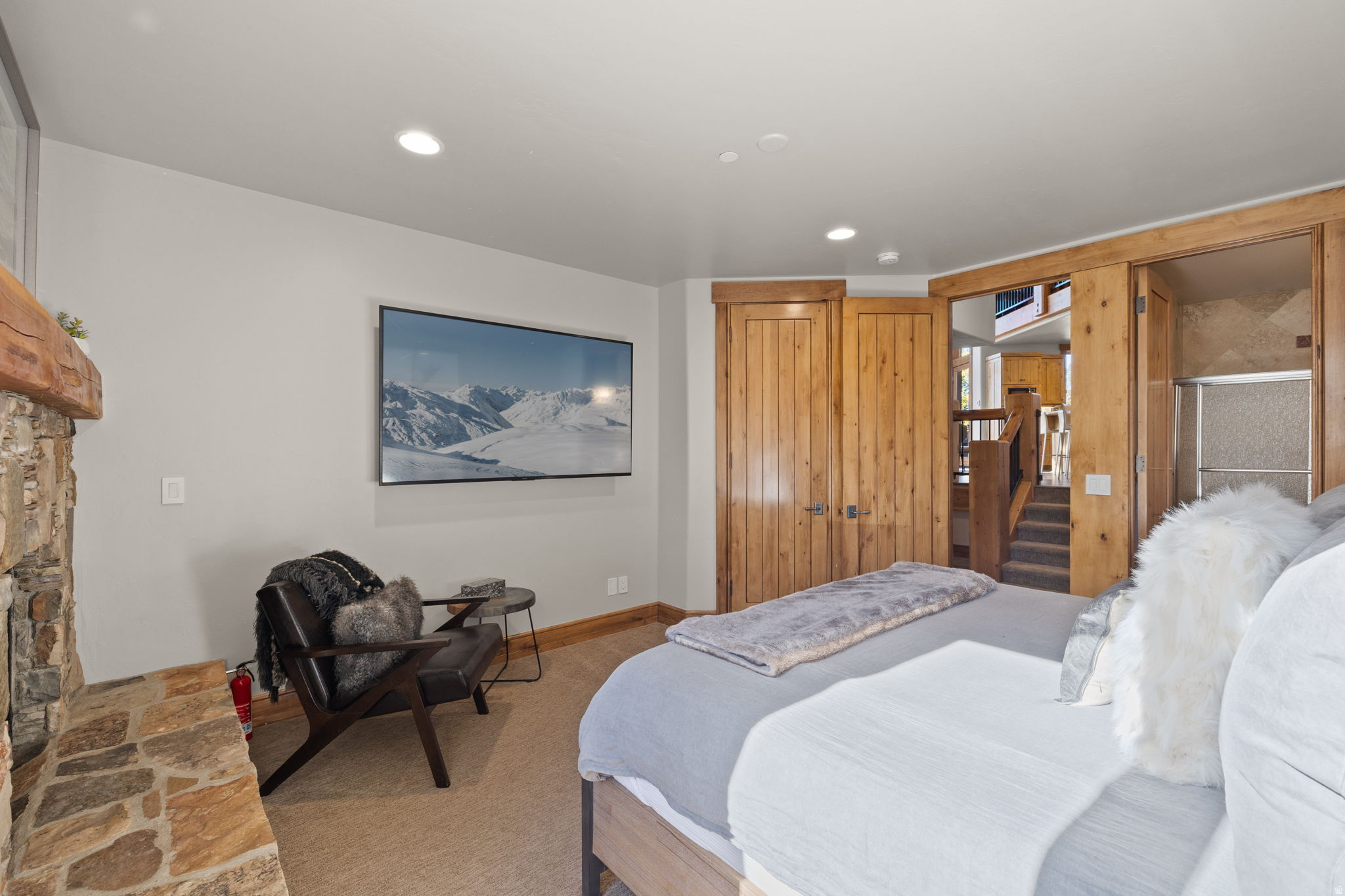 KNOLL ESTATES - Residential