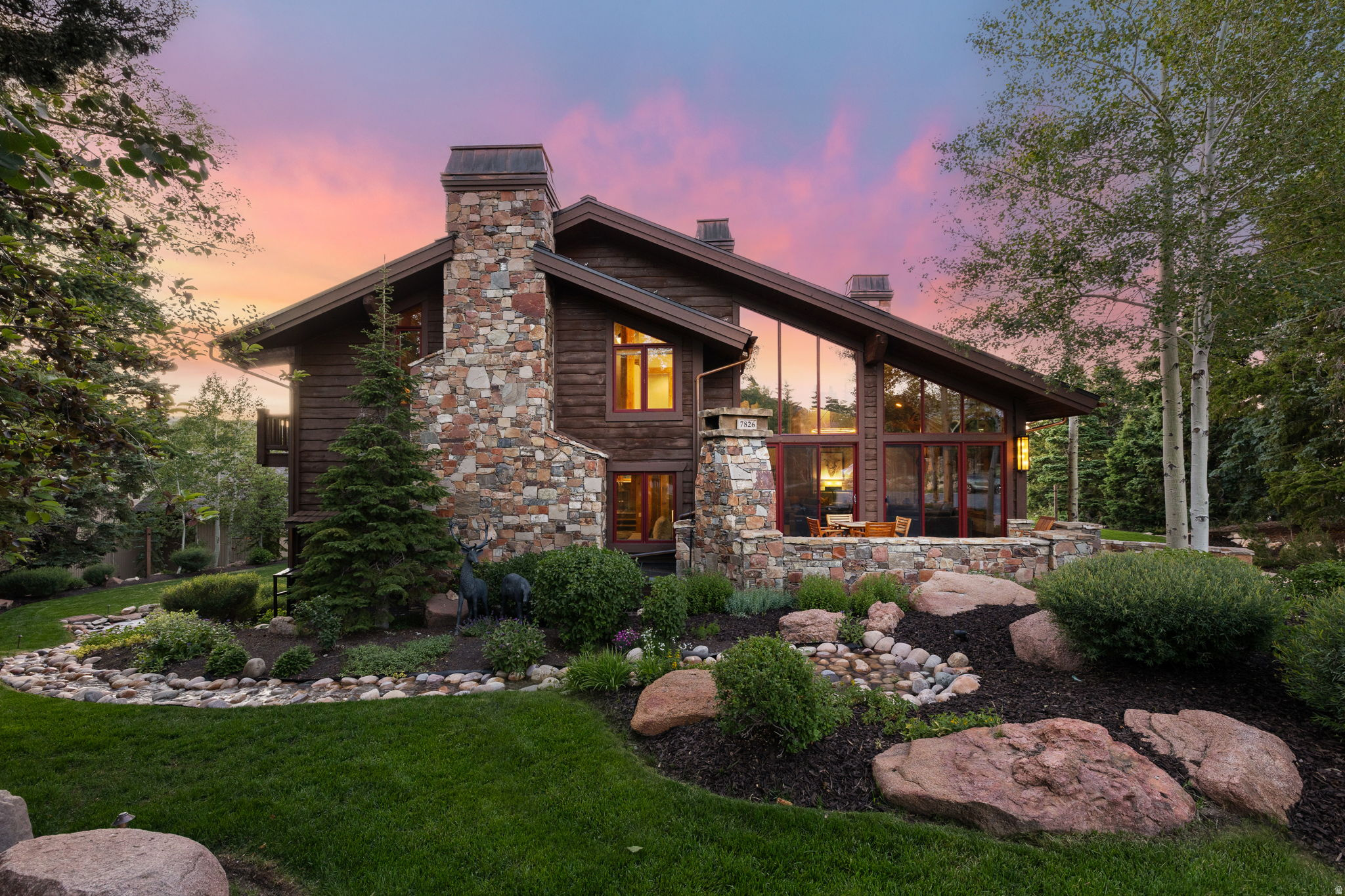 KNOLL ESTATES - Residential