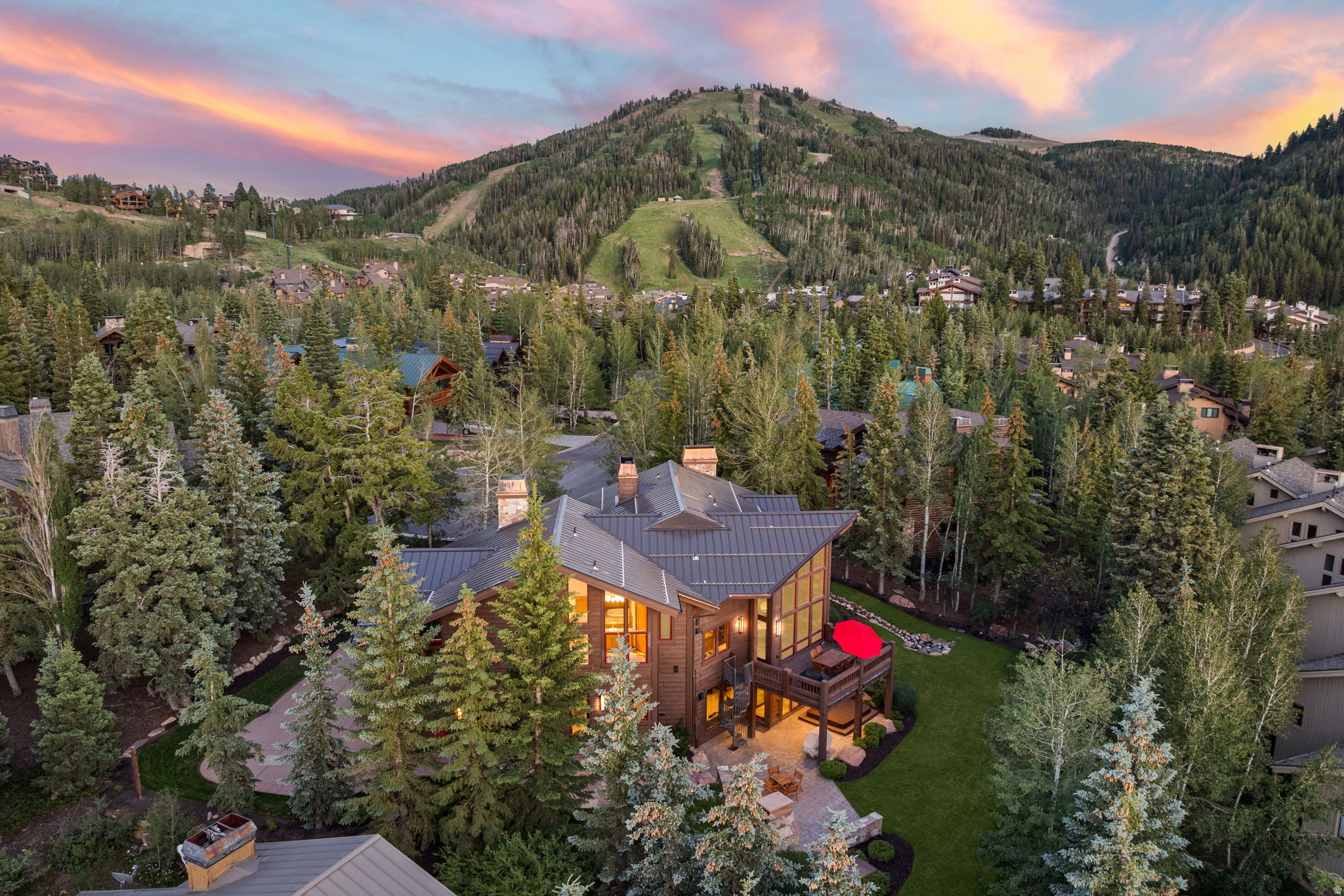 KNOLL ESTATES - Residential
