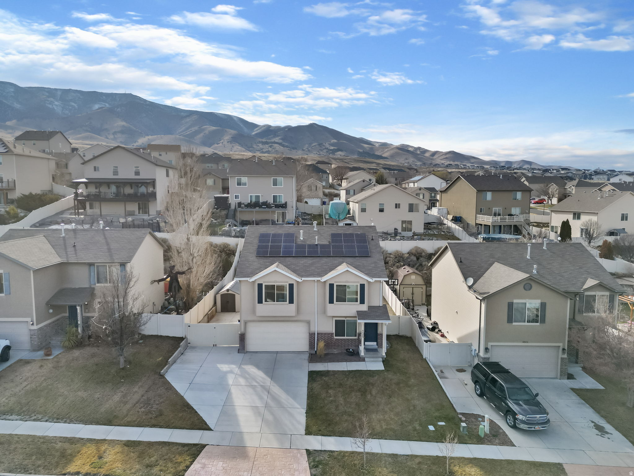 THE VILLAGE OF HAWKS LANDING - Residential