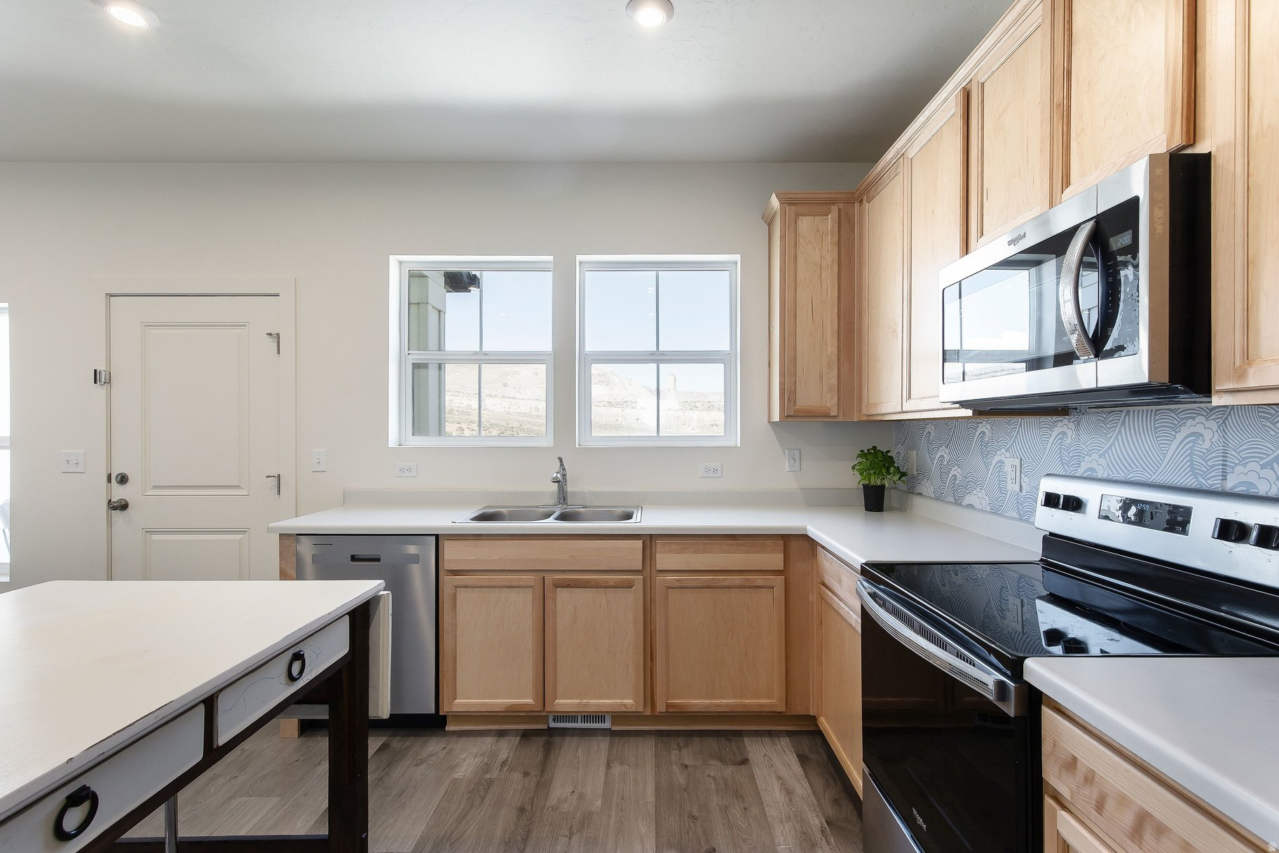 SCENIC MOUNTAIN - Residential