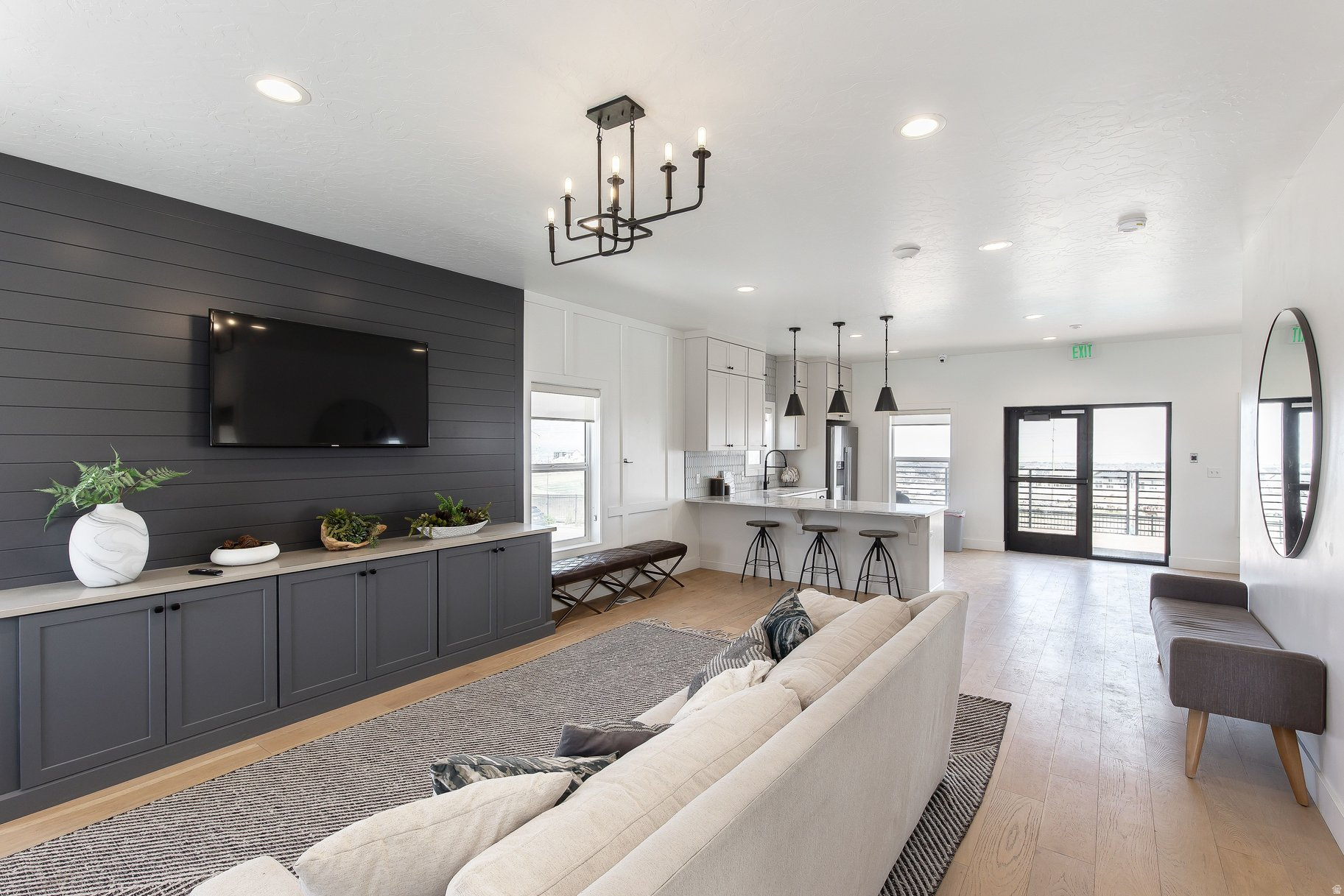 SCENIC MOUNTAIN - Residential