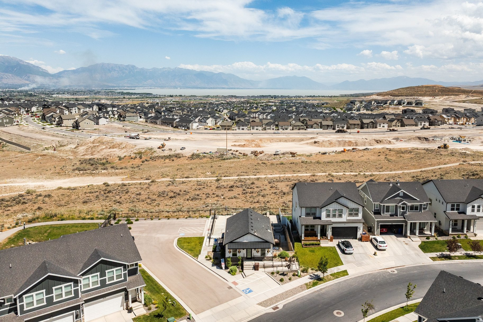 SCENIC MOUNTAIN - Residential