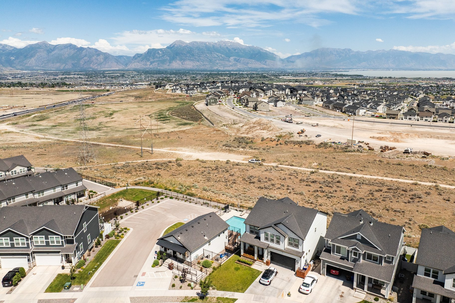 SCENIC MOUNTAIN - Residential
