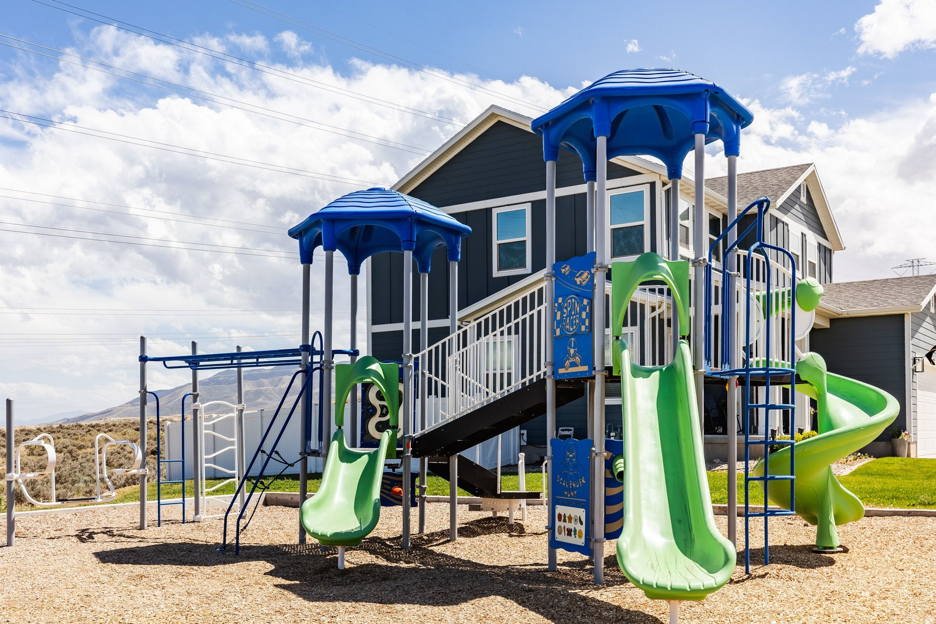SCENIC MOUNTAIN - Residential