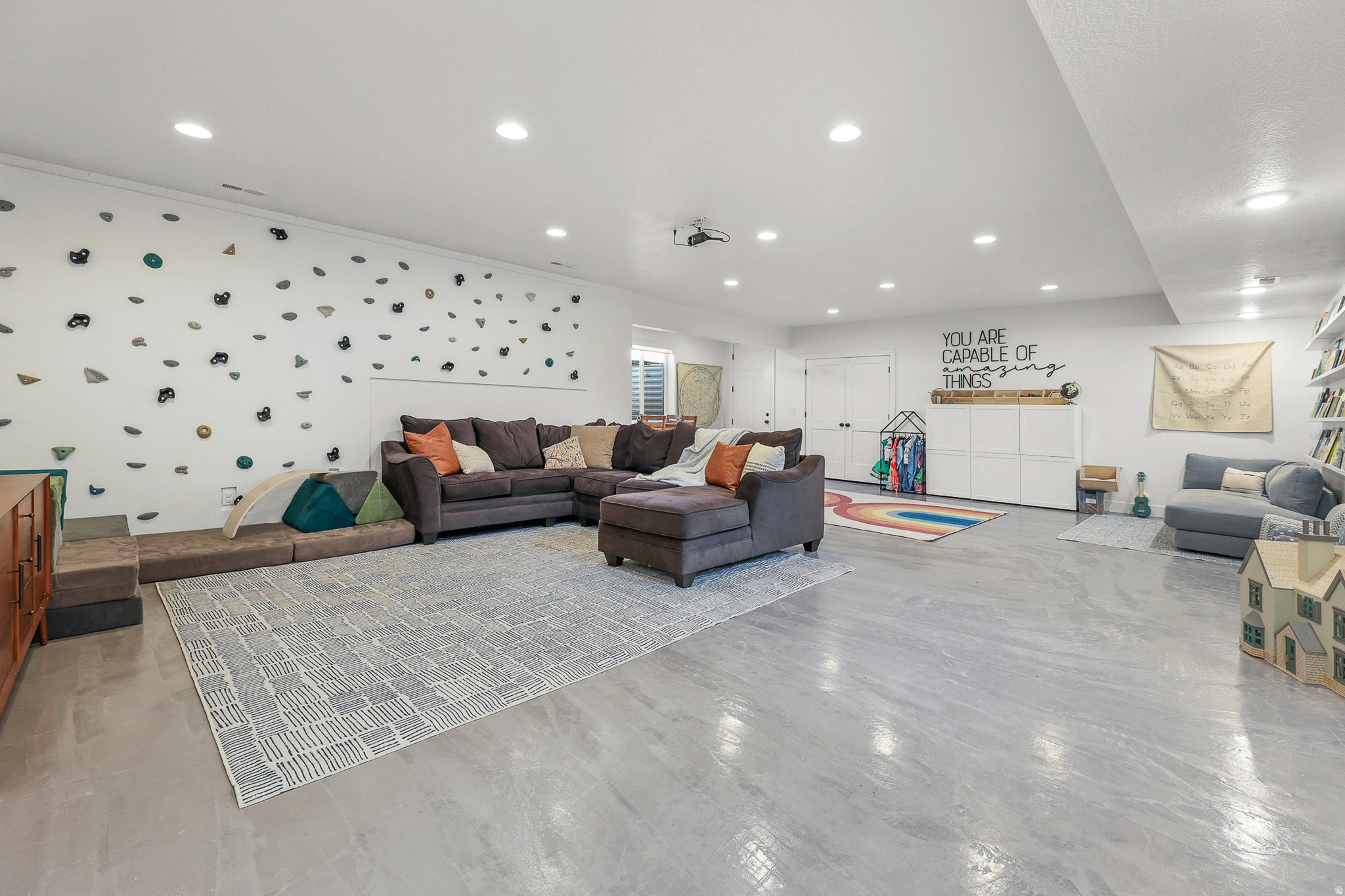 LAYTON PARKE ESTATES - Residential