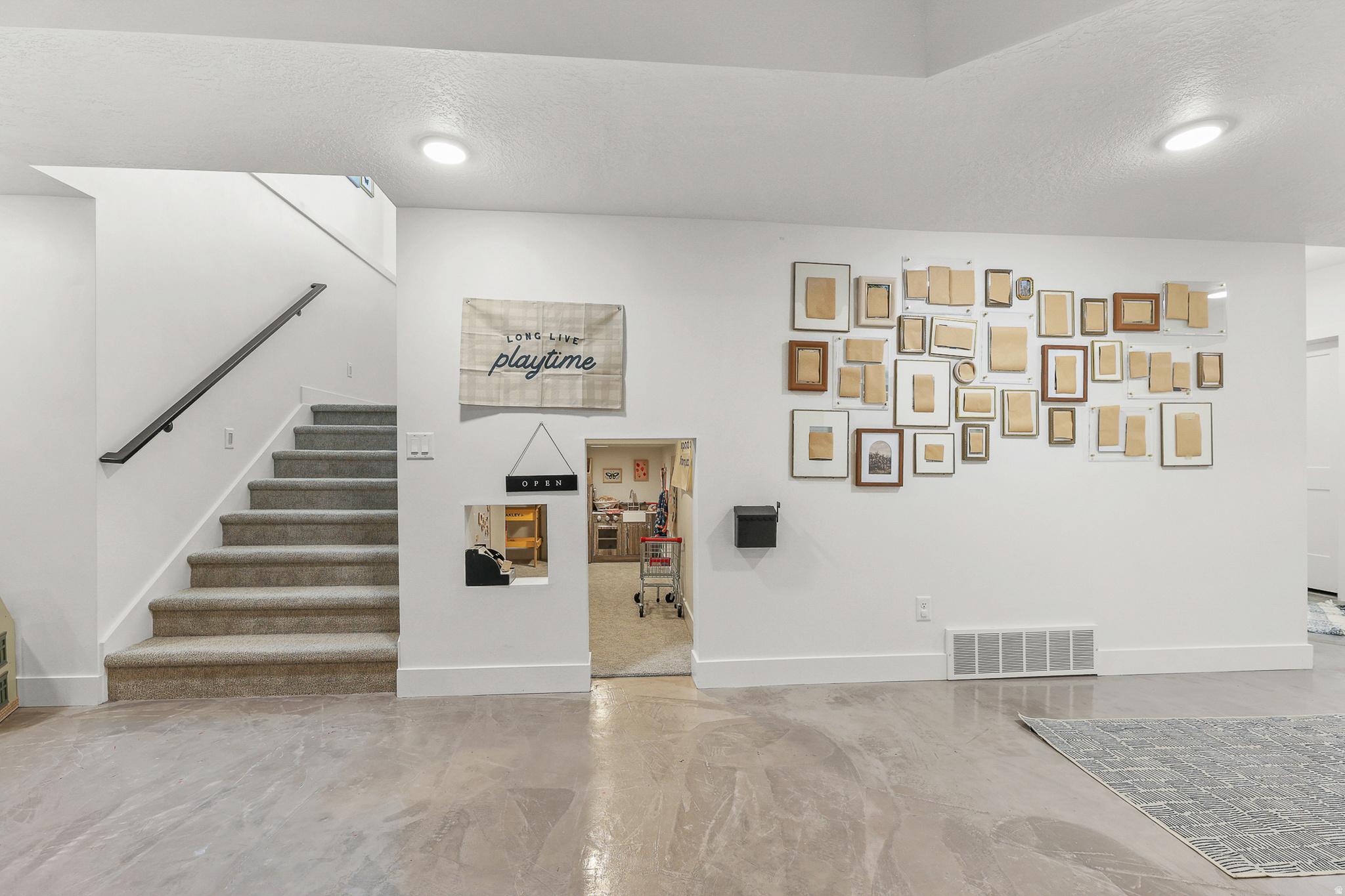 LAYTON PARKE ESTATES - Residential