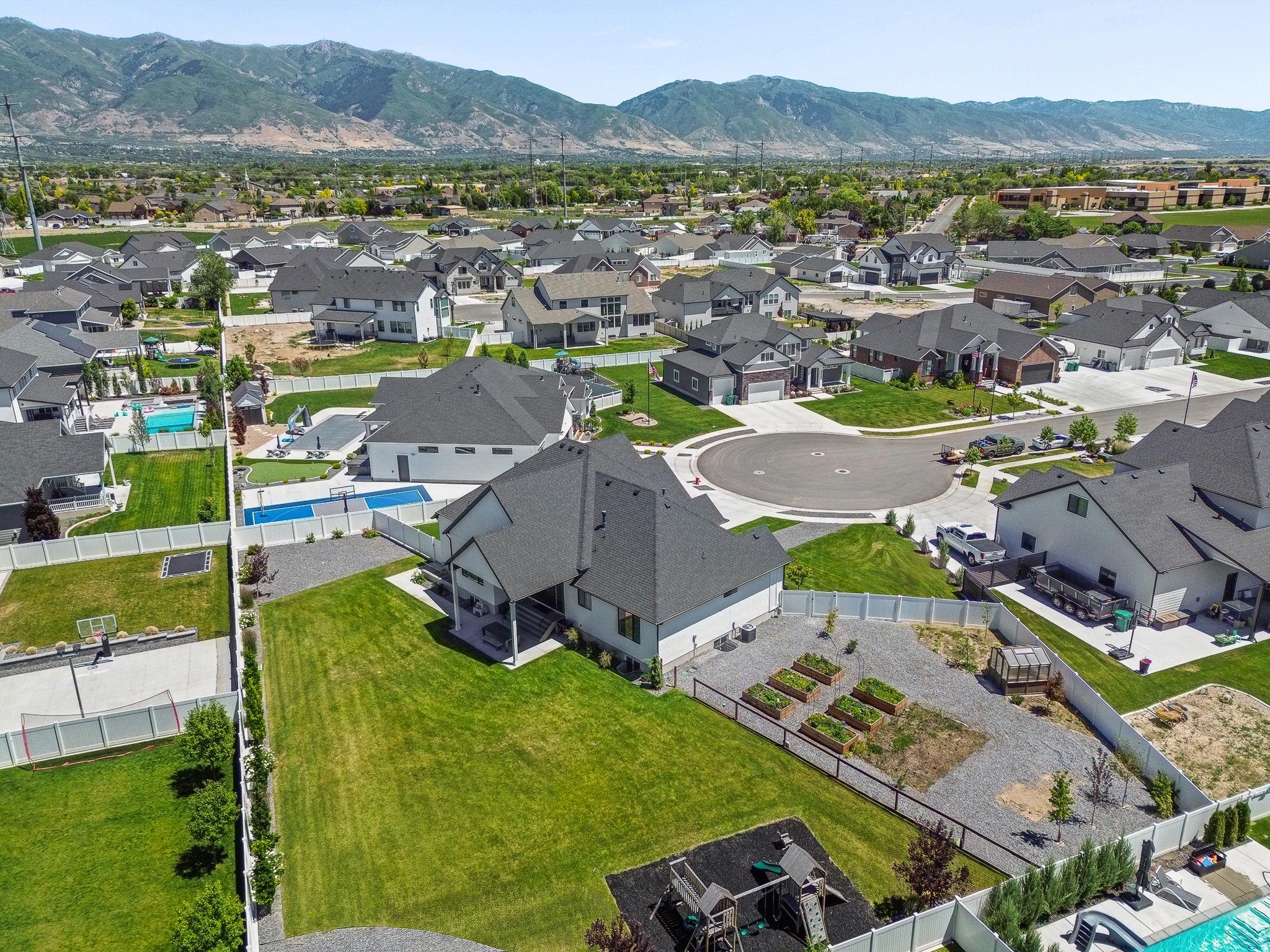 LAYTON PARKE ESTATES - Residential