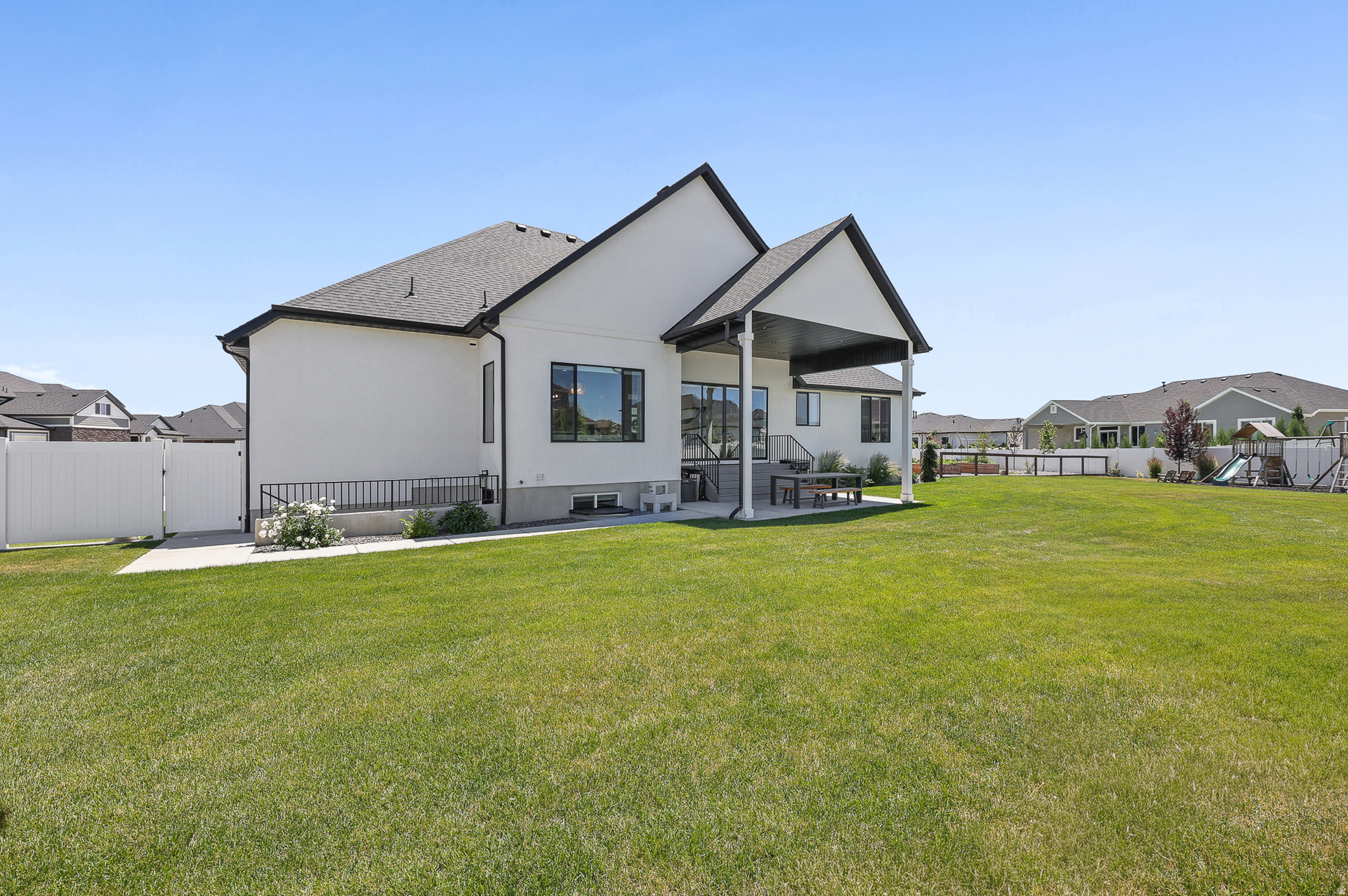 LAYTON PARKE ESTATES - Residential