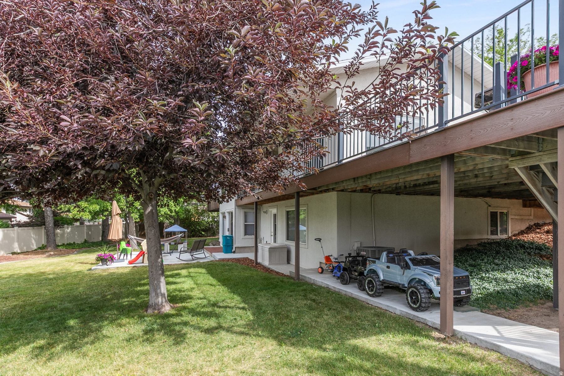 GRAND OAKS - Residential