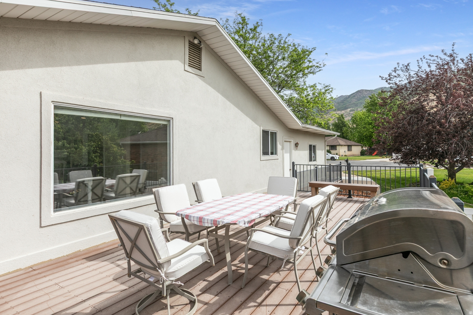 GRAND OAKS - Residential
