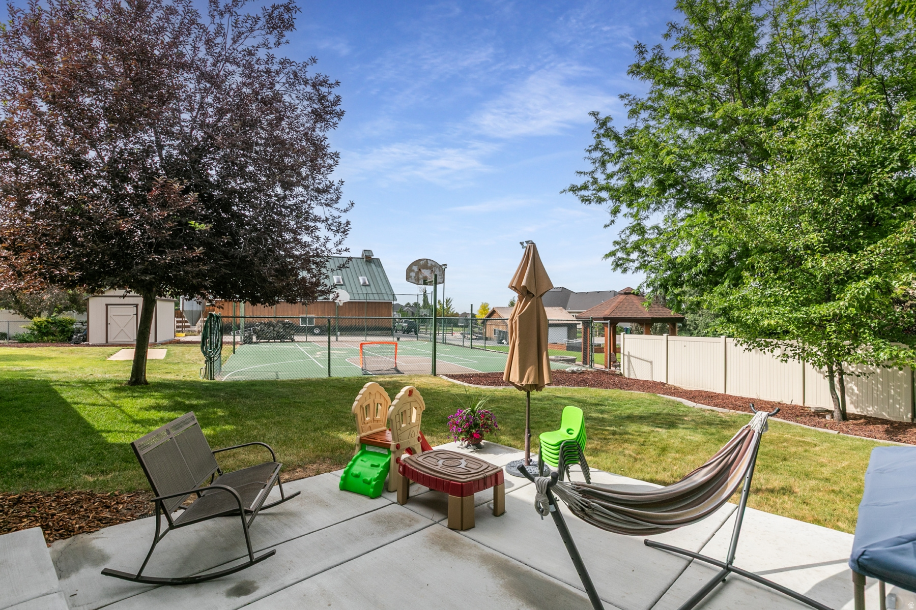 GRAND OAKS - Residential