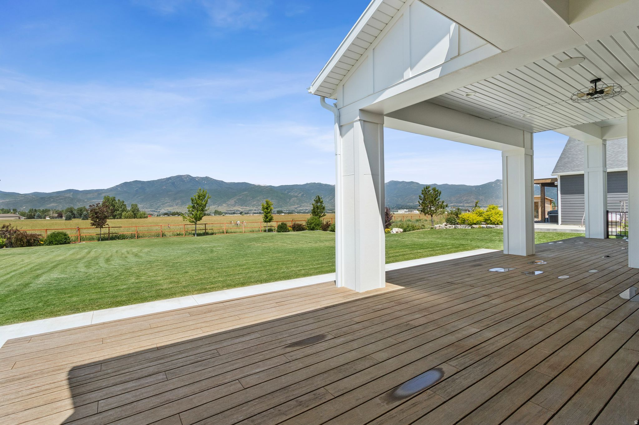 THREE FARMS ESTATES - Residential