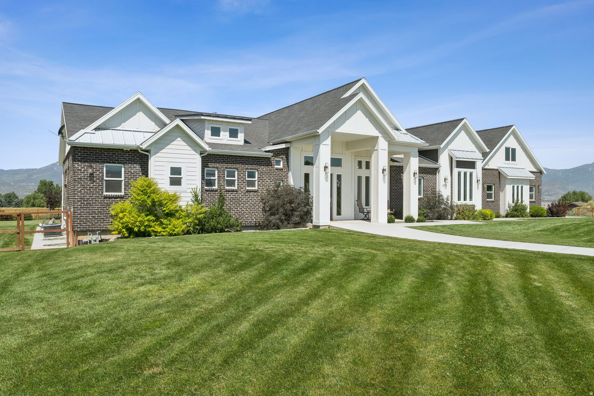THREE FARMS ESTATES - Residential