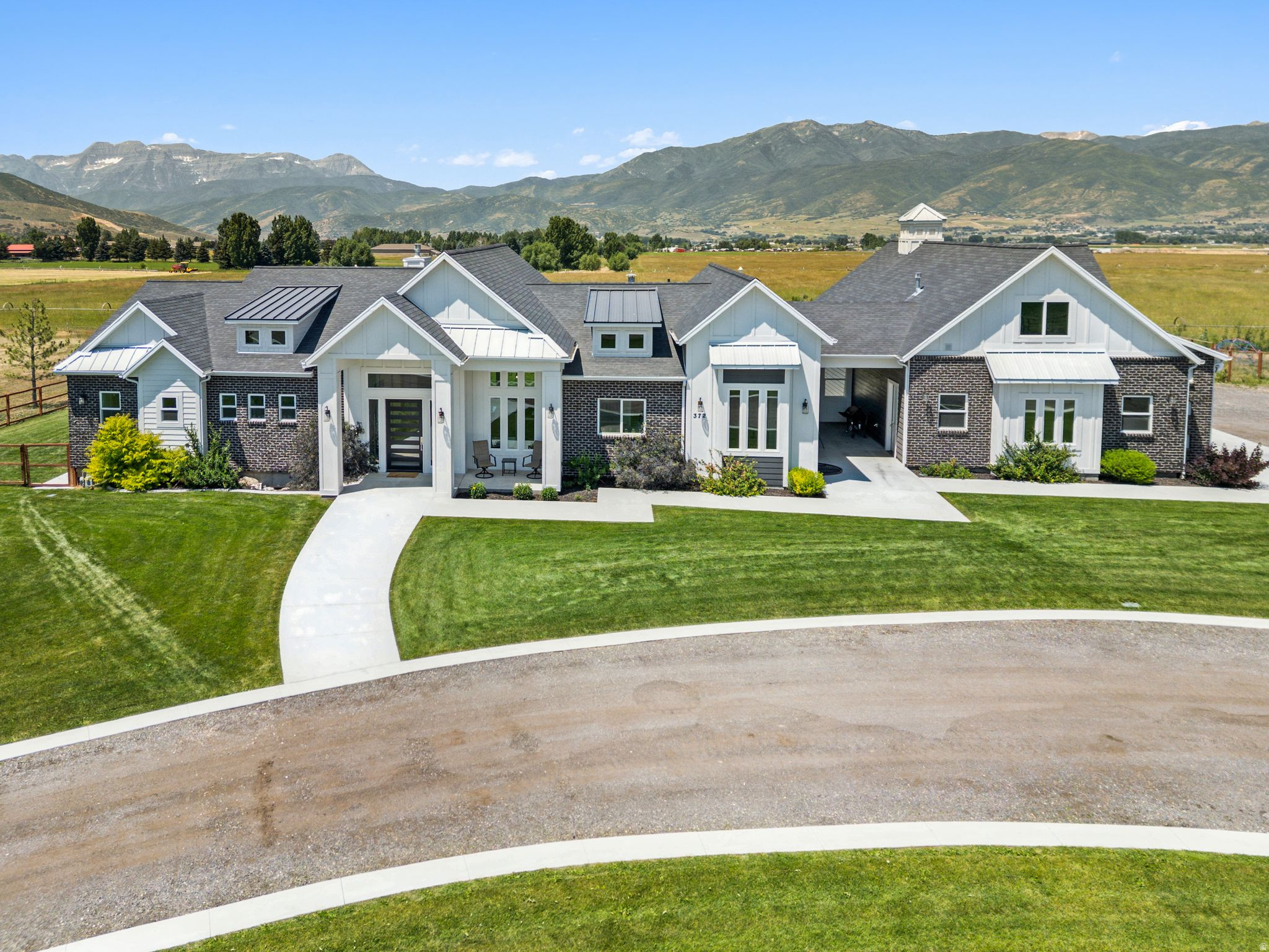THREE FARMS ESTATES - Residential