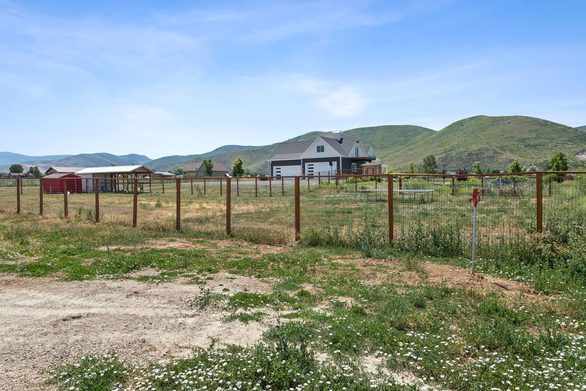 THREE FARMS ESTATES - Residential