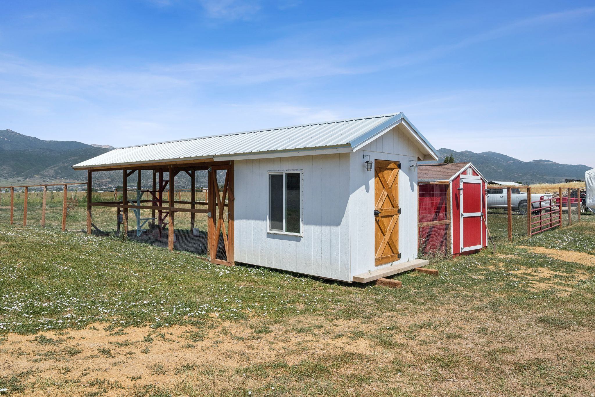 THREE FARMS ESTATES - Residential