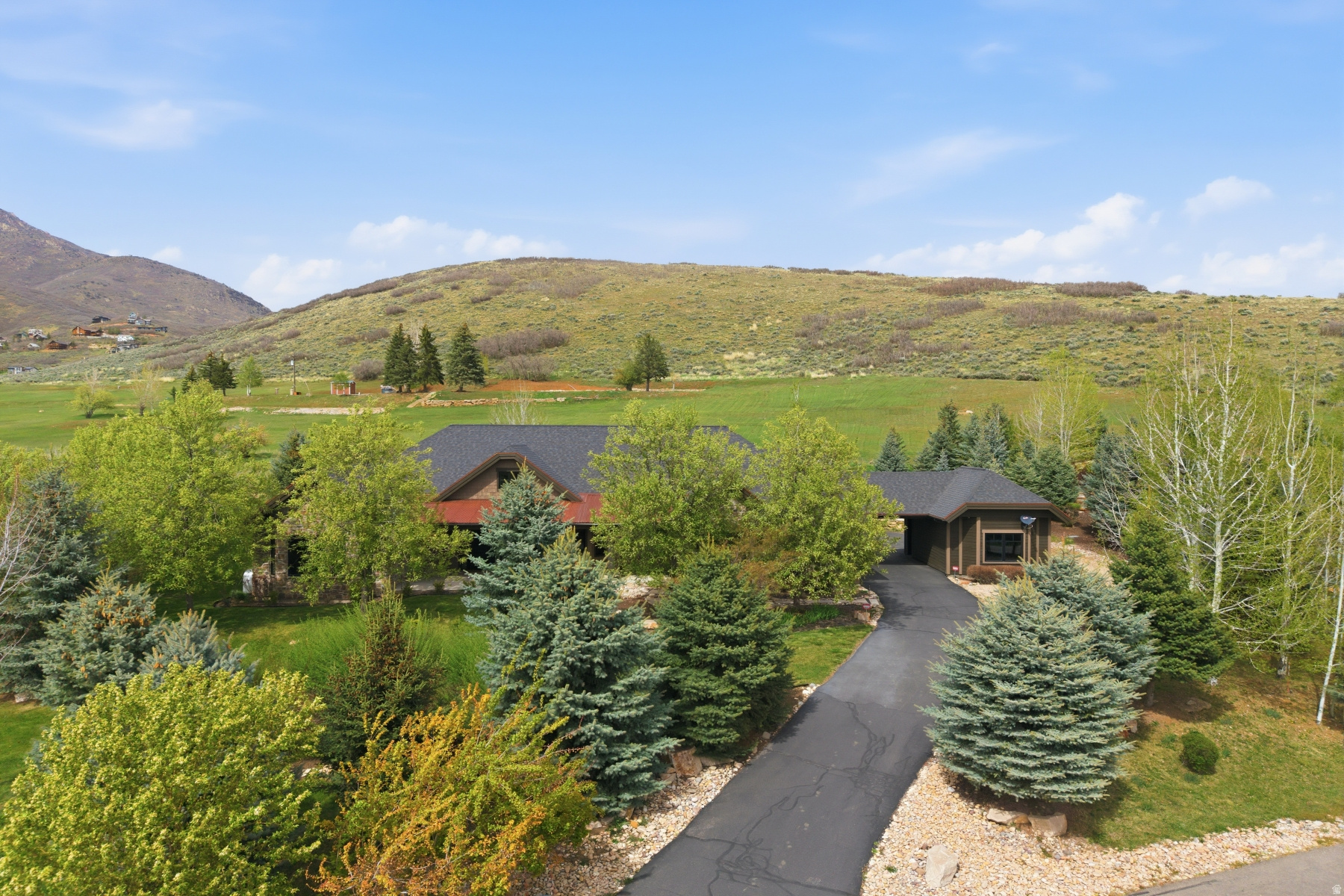 DEER RIDGE ESTATES - Residential
