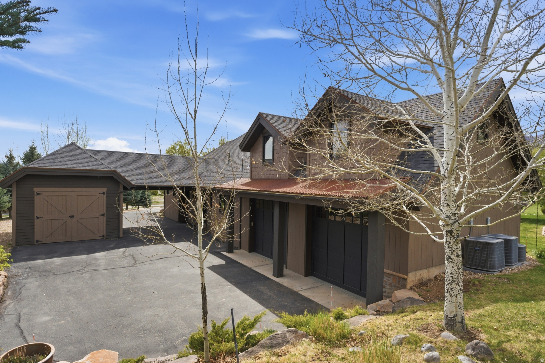 DEER RIDGE ESTATES - Residential