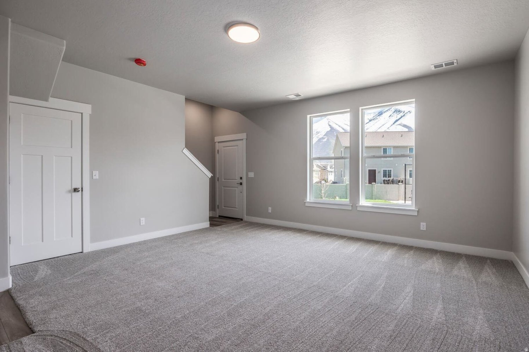 RIDGE - Residential