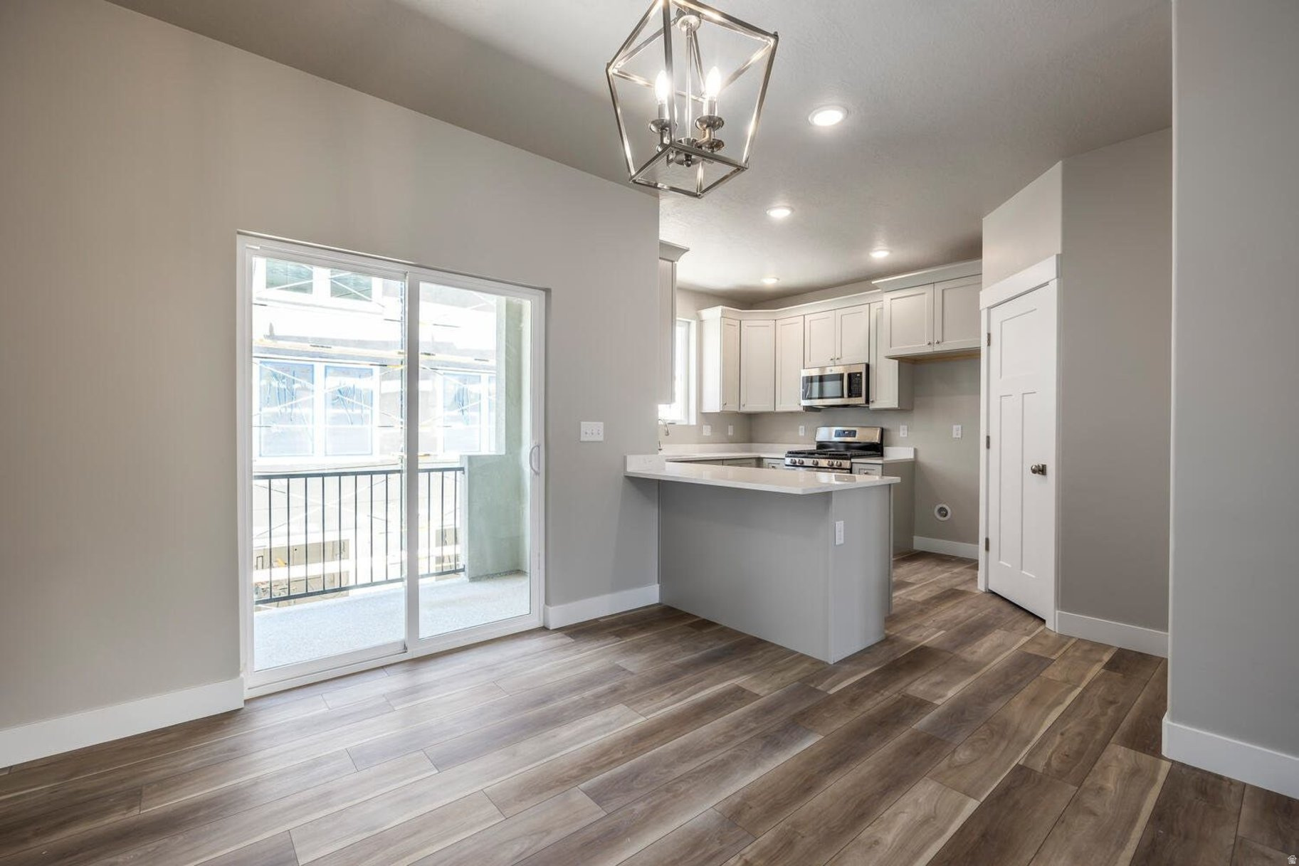 RIDGE - Residential