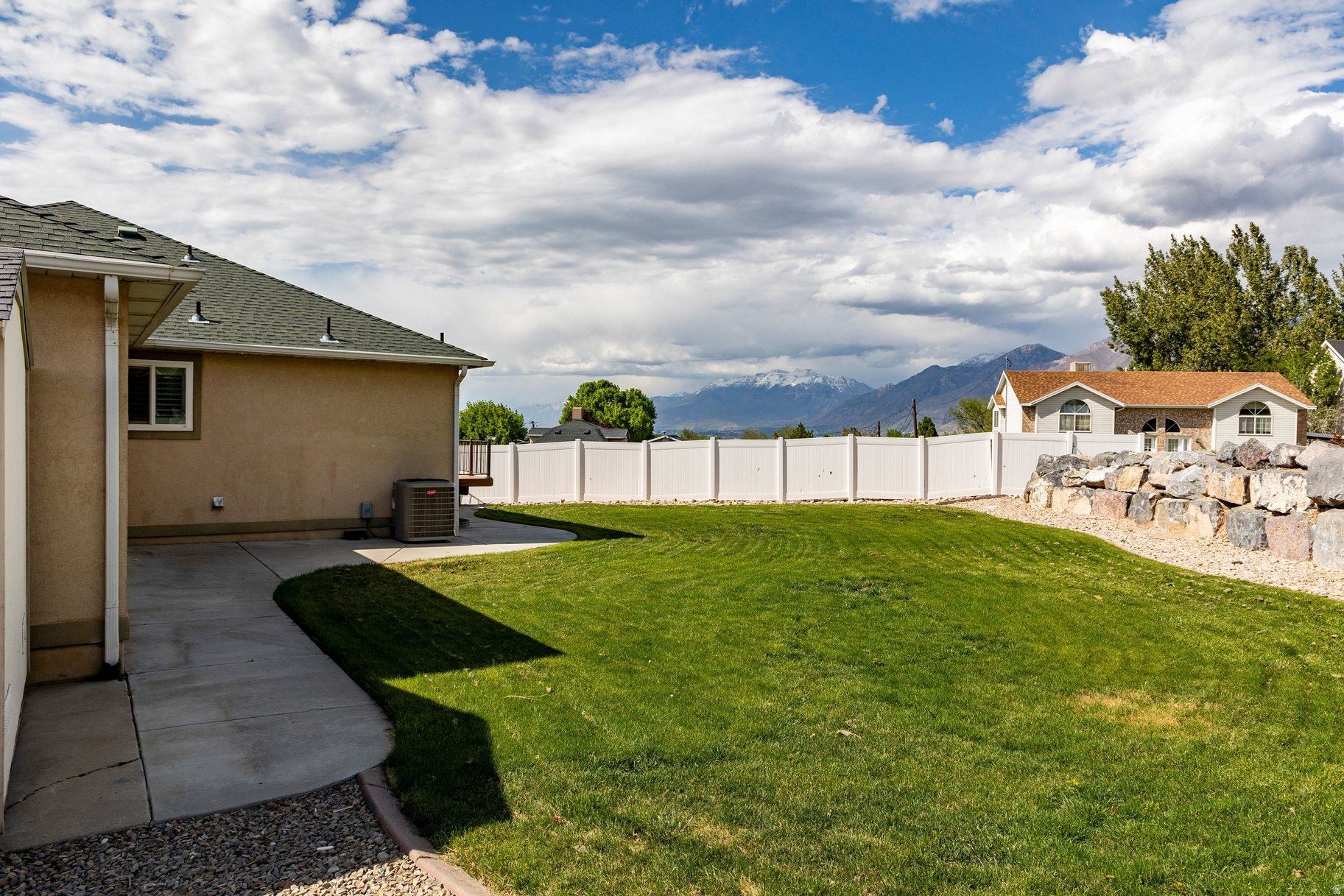 HIGHLAND ESTATES - Residential