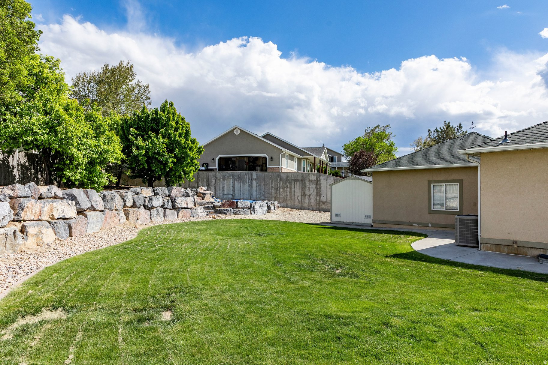 HIGHLAND ESTATES - Residential