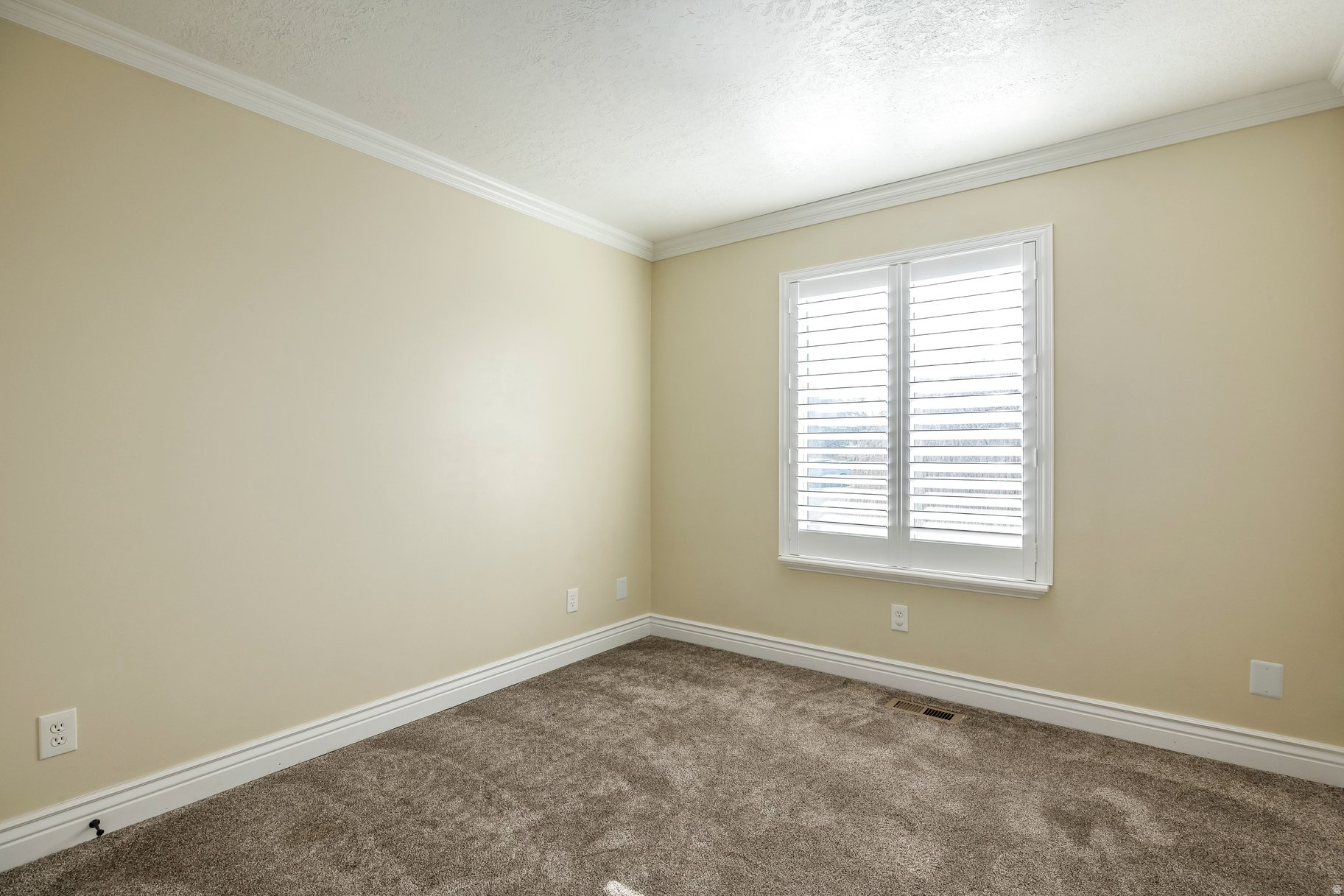 HIGHLAND ESTATES - Residential